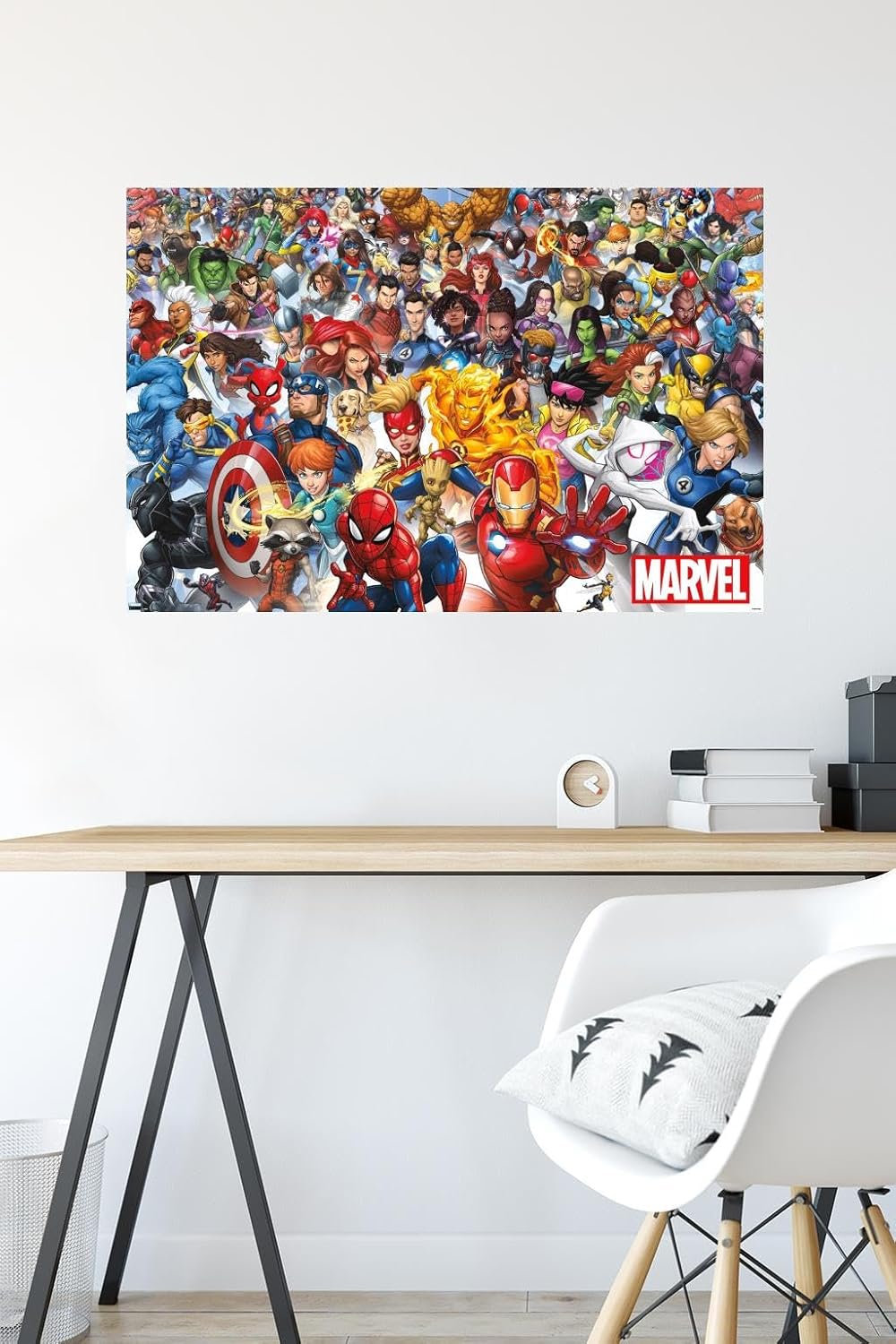Trends International Póster de pared de Marvel Comics – The Marvel Lineup 2023