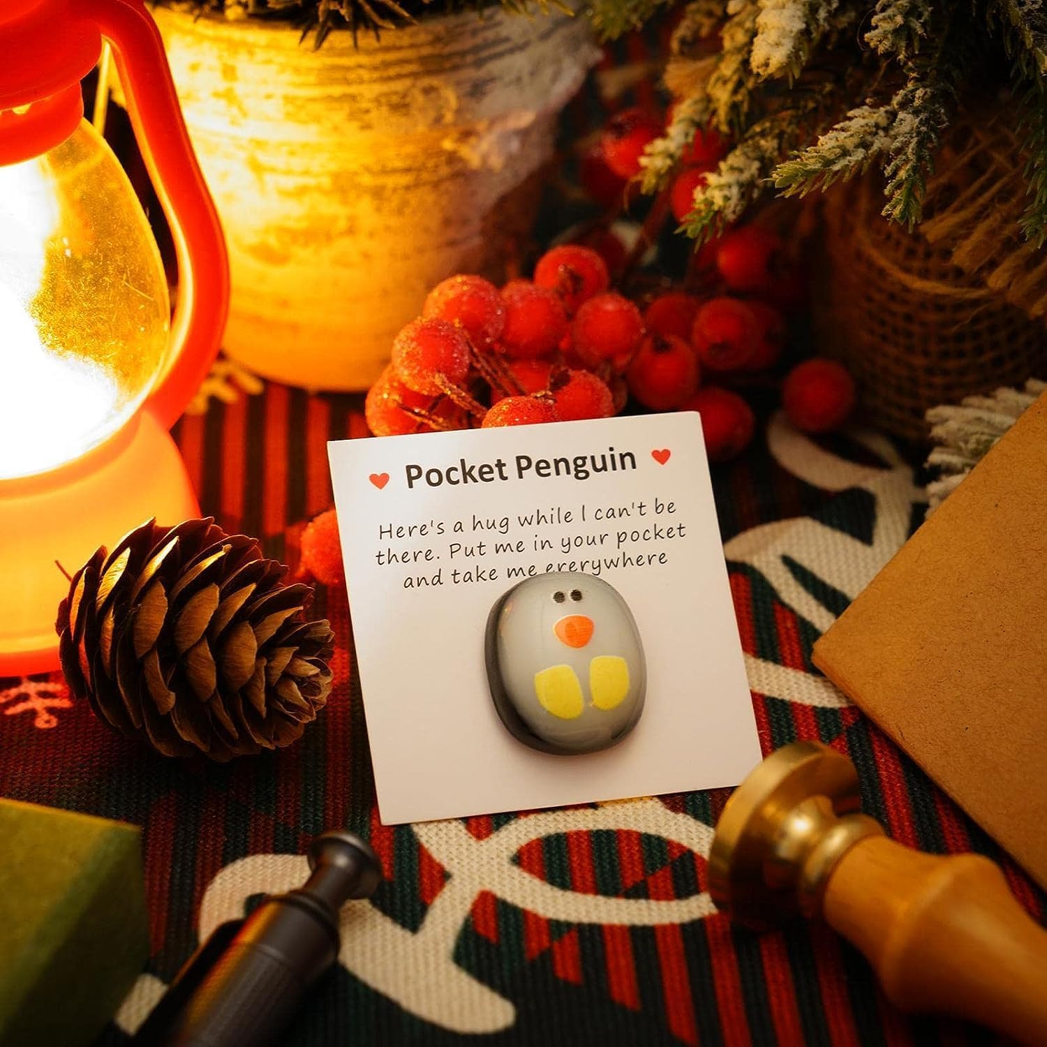 A Little Cute – Tarjetas de felicitación de pingüino de bolsillo gris, mini pingüino de bolsillo de animal, lindo pingüino de bolsillo, decoración