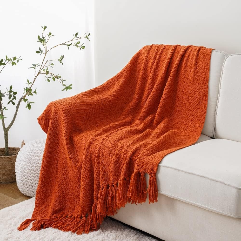 BATTILO HOME Manta naranja quemada para sofá, manta tejida de decoración de otoño versátil para silla, manta decorativa de Halloween con borlas para