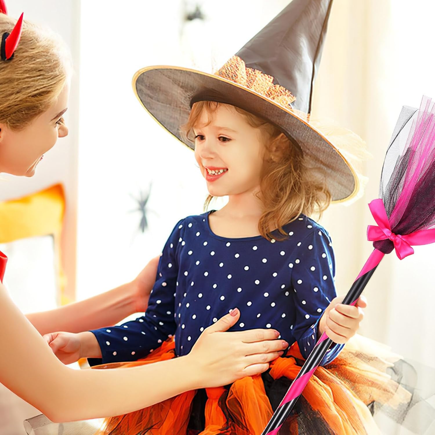 SAFIGLE 5 piezas de escoba de bruja de Halloween, escoba de bruja para niños, accesorios de disfraz de Halloween, decoración de disfraz de bruja de