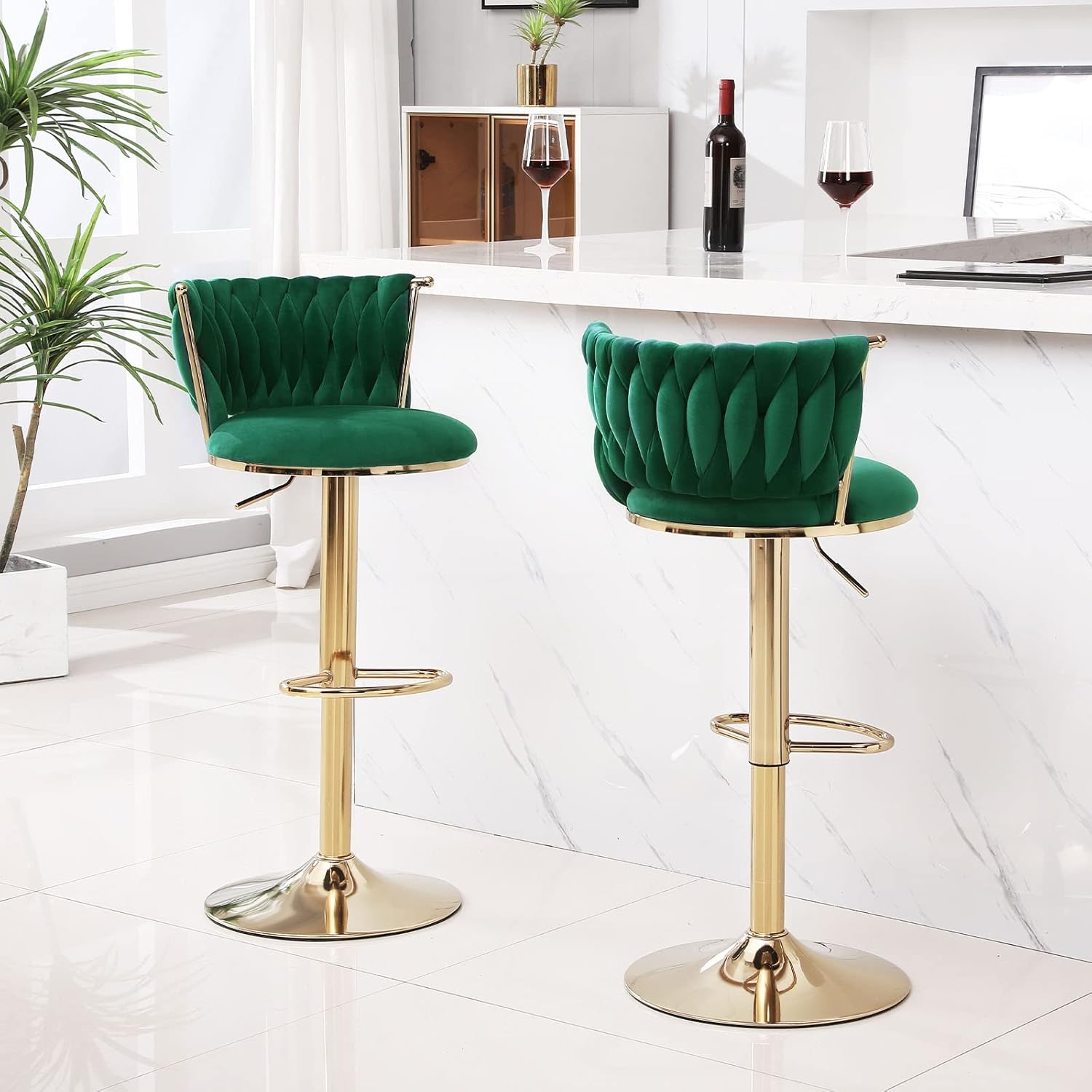 Juego de 2 taburetes de bar giratorios de terciopelo, modernos taburetes de bar de altura ajustable de 24 pulgadas con respaldo tejido y reposapiés,