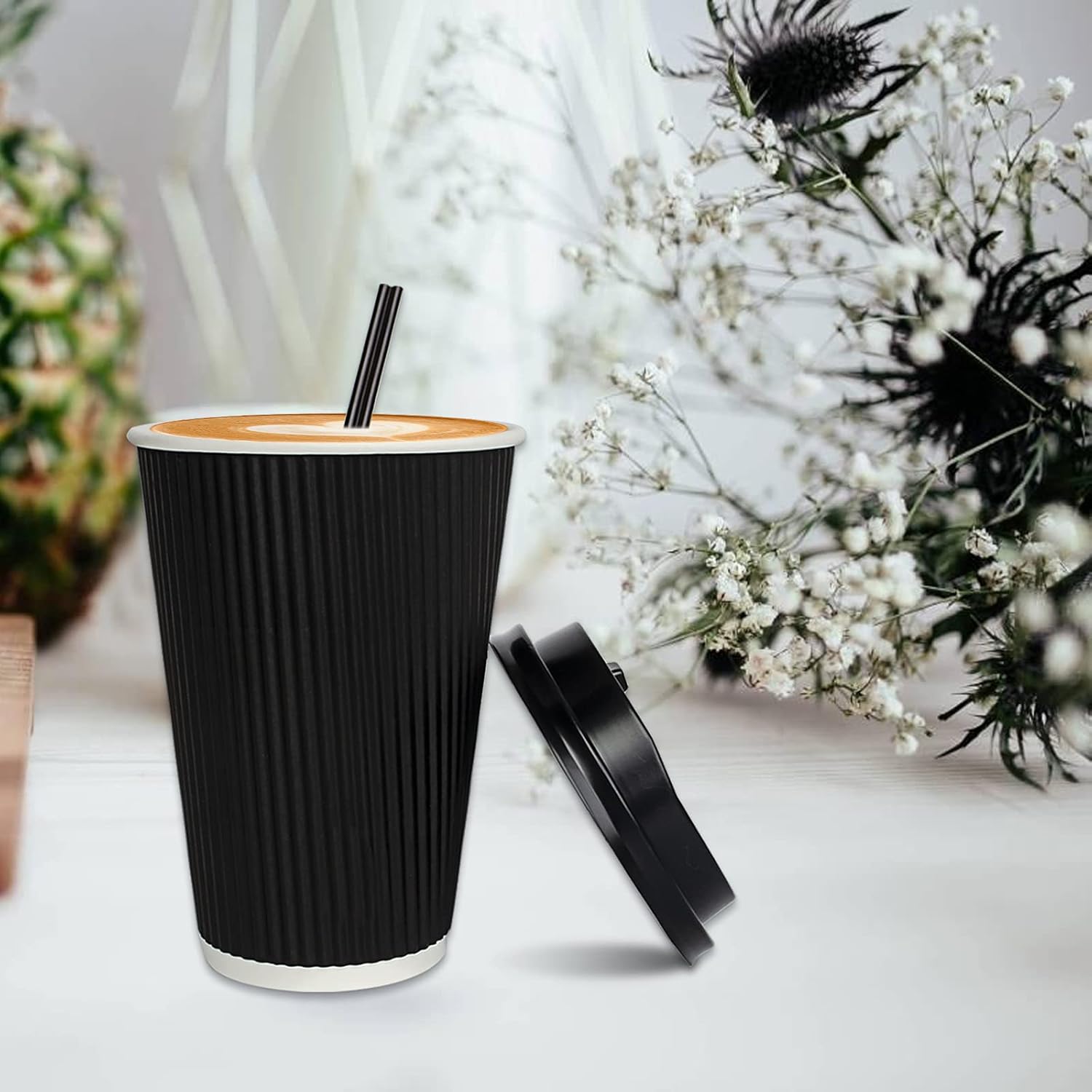 Tazas de café de papel desechables de 16 onzas con tapas, 100 unidades, tazas desechables aisladas con funda de doble pared, perfectas para bebidas