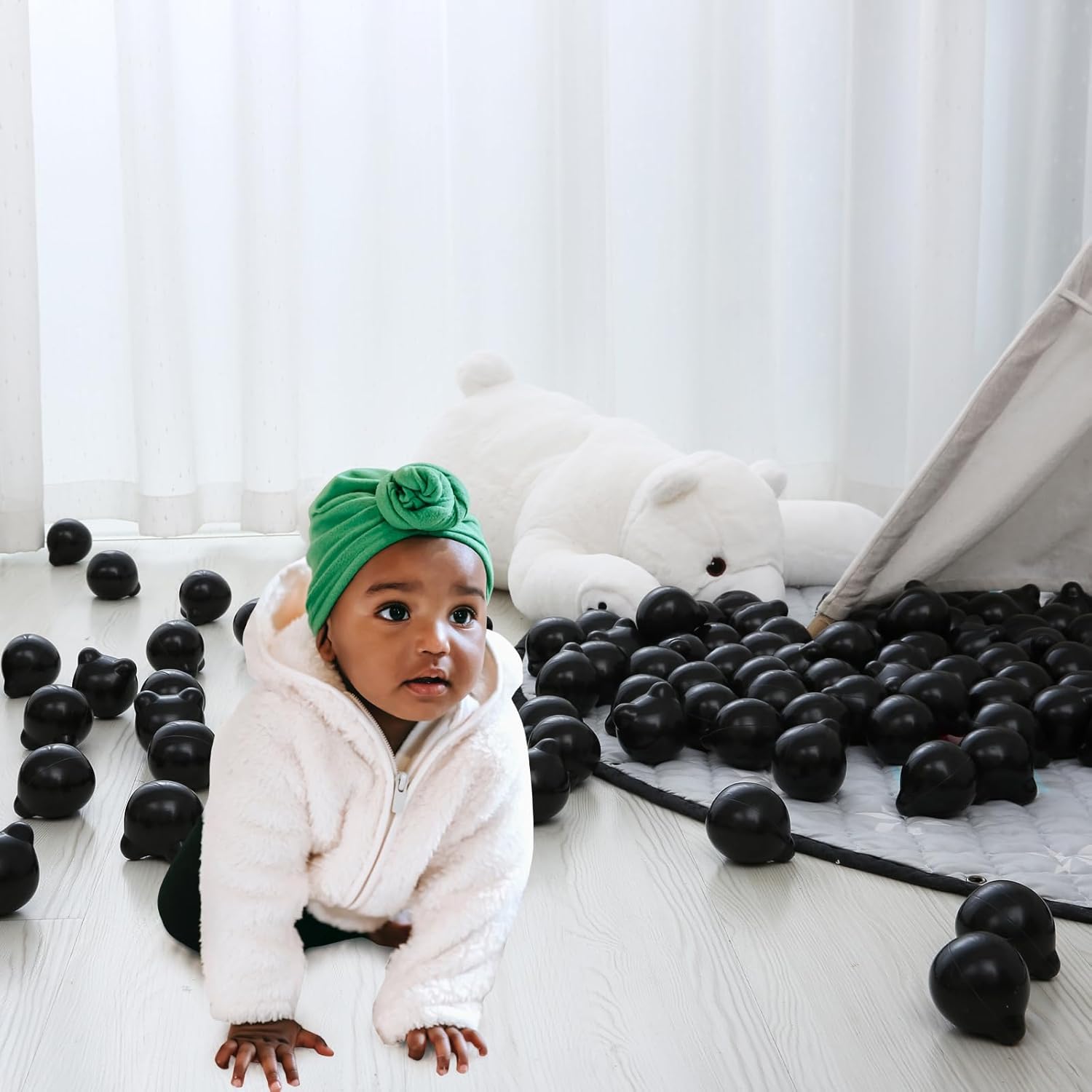 PlayMaty Pelotas de juego  2.2 pulgadas sin ftalatos y BPA, 100 bolas de plástico oceánicas para niños pequeños y bebés para casa de juegos, tienda
