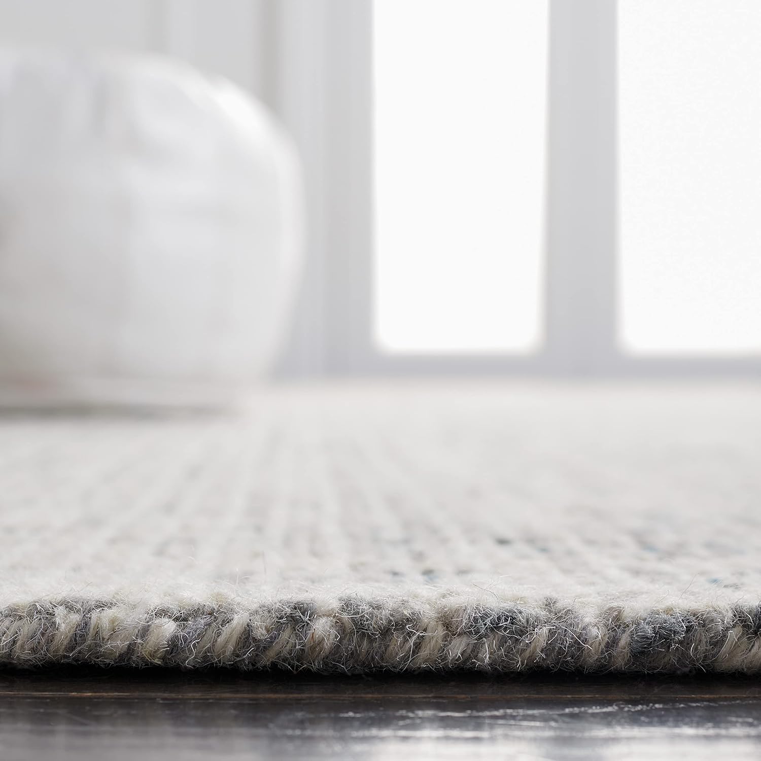 Safavieh Abstract Collection – Alfombra decorativa, 2 x 3 pies, gris y marfil, lana hecha a mano, ideal para zonas de alto tráfico en entrada, sala