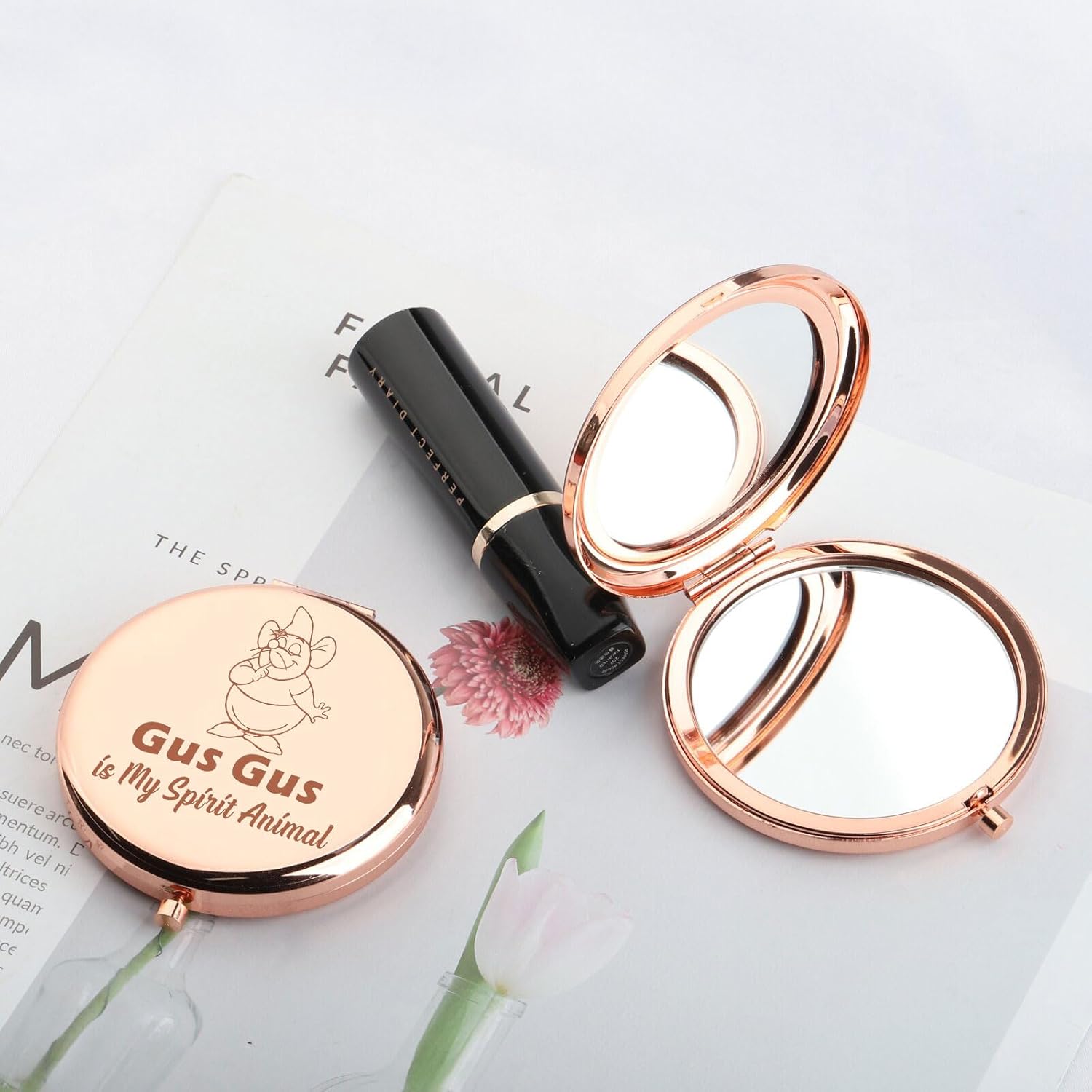 AKTAP Gus Gus The Mouse – Espejo de bolsillo para regalo de cuento de hadas inspirado en la historia de Gus Gus es mi espíritu, espejo de maquillaje