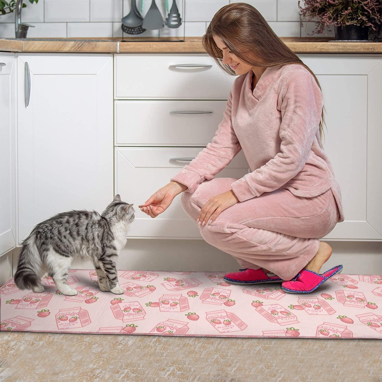 Brilbcu Juego de 2 tapetes de cocina con diseño de vaca de fresa rosa, alfombras decorativas para cocina, de bajo perfil, de vaca, fresa, decoración