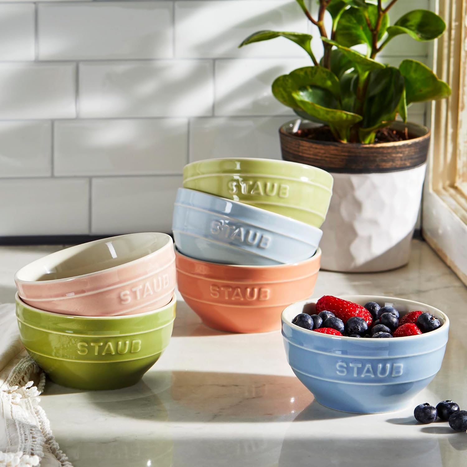 Staub Cerámica 6-pc 4.75-inch Pequeño Tazón Universal Macaron Colores Pastel