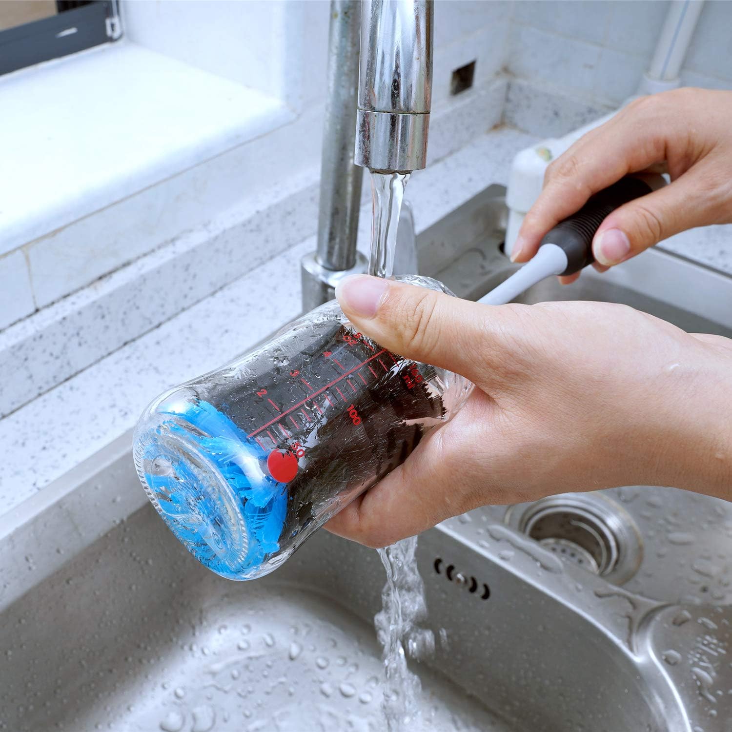 Cepillo para biberones con limpiador de pezones, cepillo de limpieza de botellas de agua de mango largo, construido para limpiar biberones, tazas