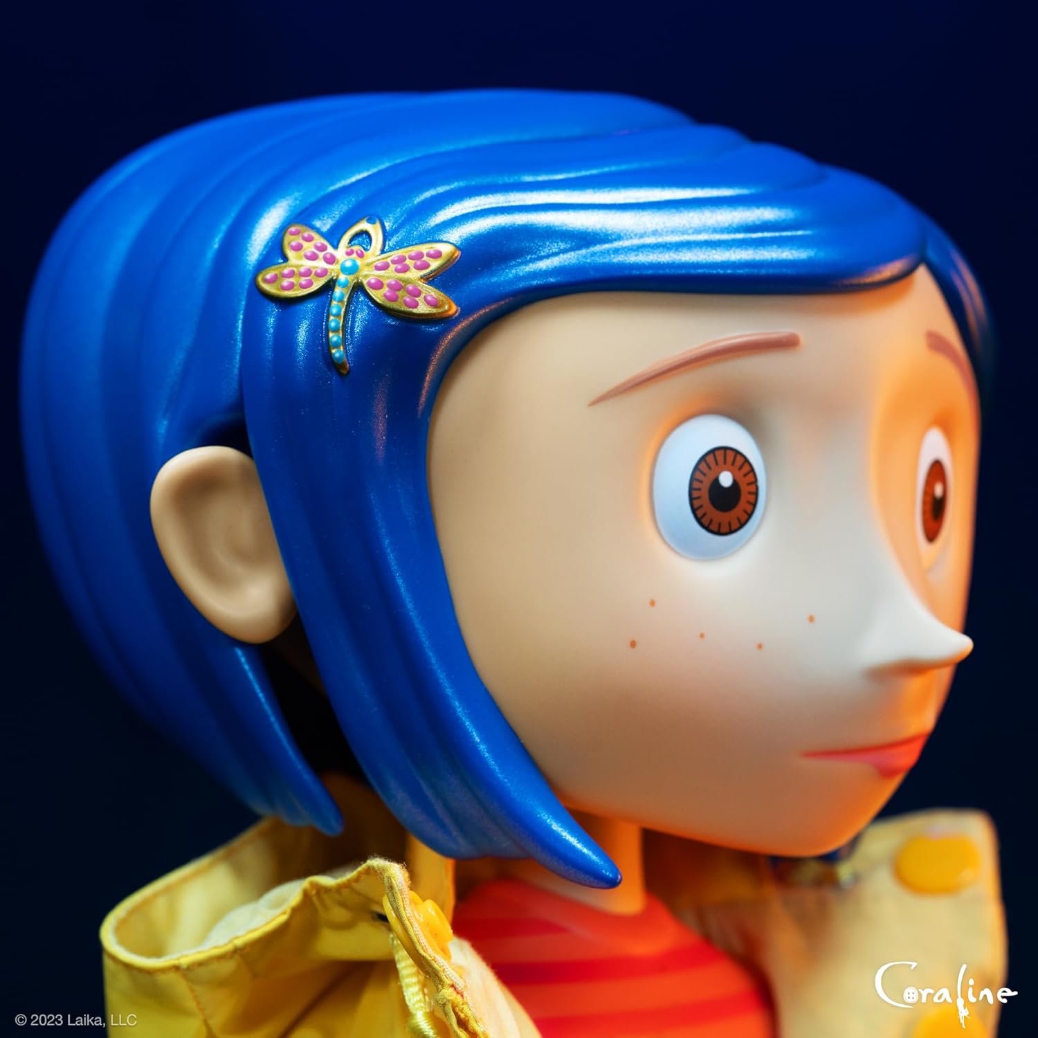 Super7 Supersize Coraline – Figura de acción de Coraline de 16 pulgadas con ropa de tela, coleccionables de películas clásicas y juguetes retro