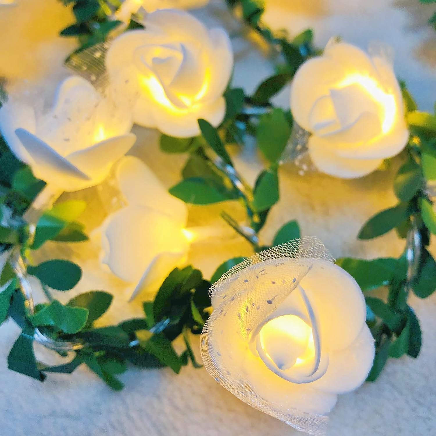 Guirnalda de luces de encaje de rosas y vides, guirnalda de flores de espuma artificial, luz blanca cálida, funciona con pilas para el día de San