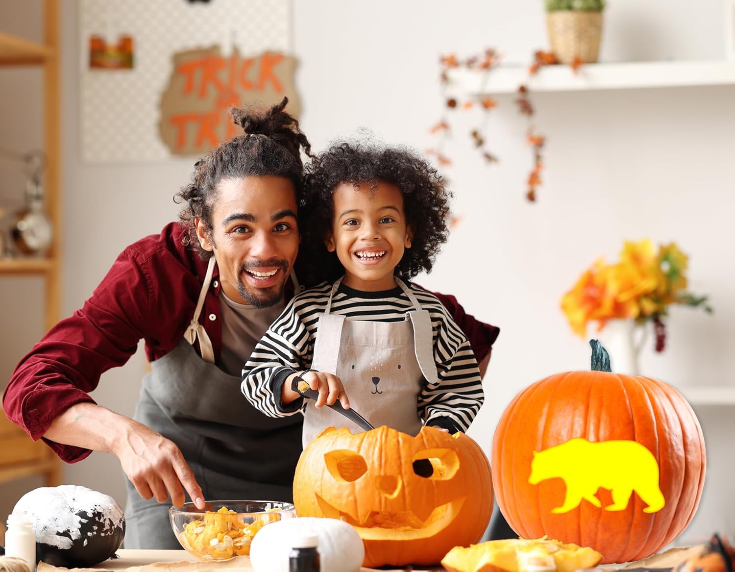 Bear Jack-O-Lantern – Plantilla para tallar calabaza  Brillo de oso abundante  Impreso en papel adhesivo Easycarve soluble en agua  Nivel de tallado