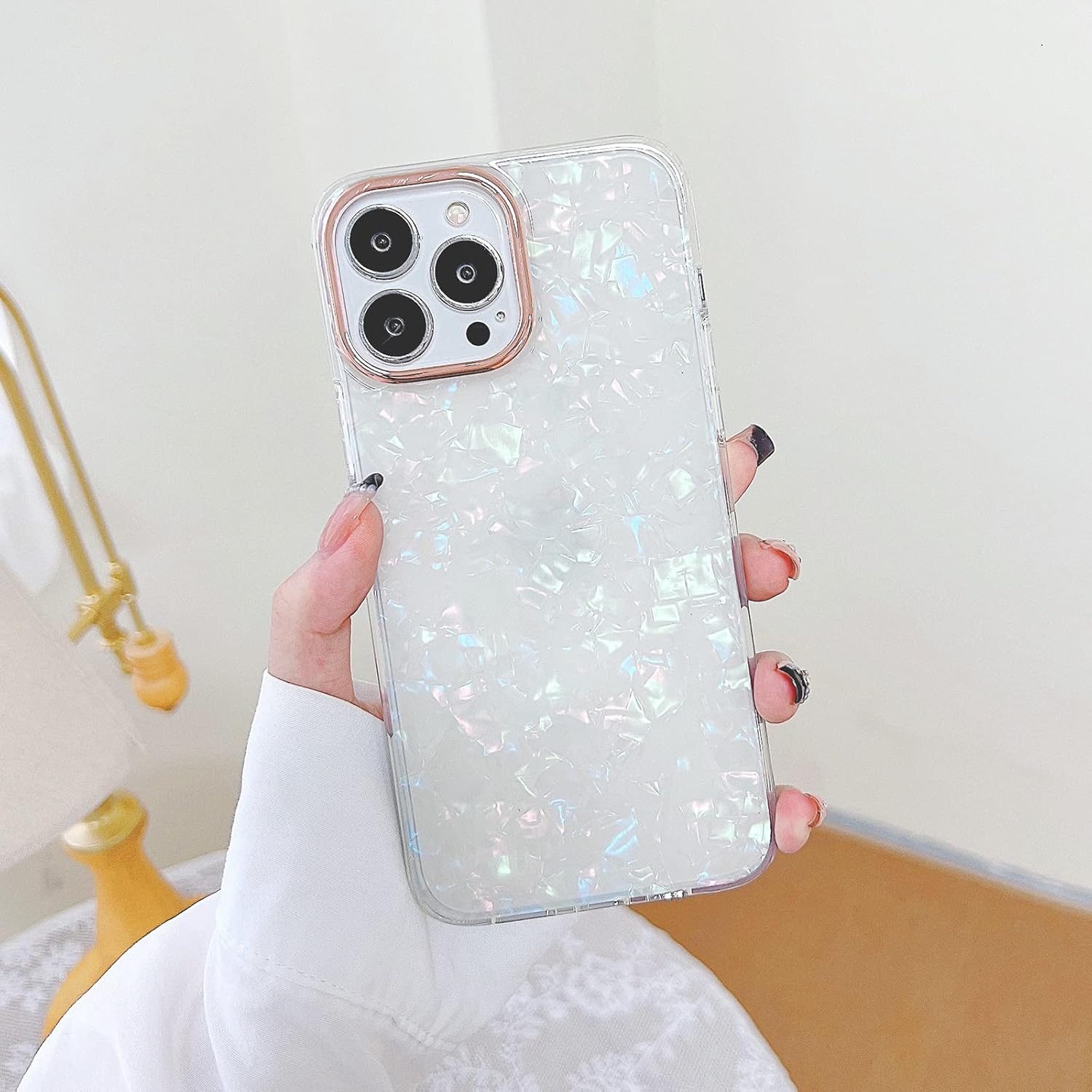 YeLoveHaw Funda diseñada para iPhone 13 Pro Max para mujeres y niñas, con patrón de concha con purpurina nacarada, bonita funda protectora de panel