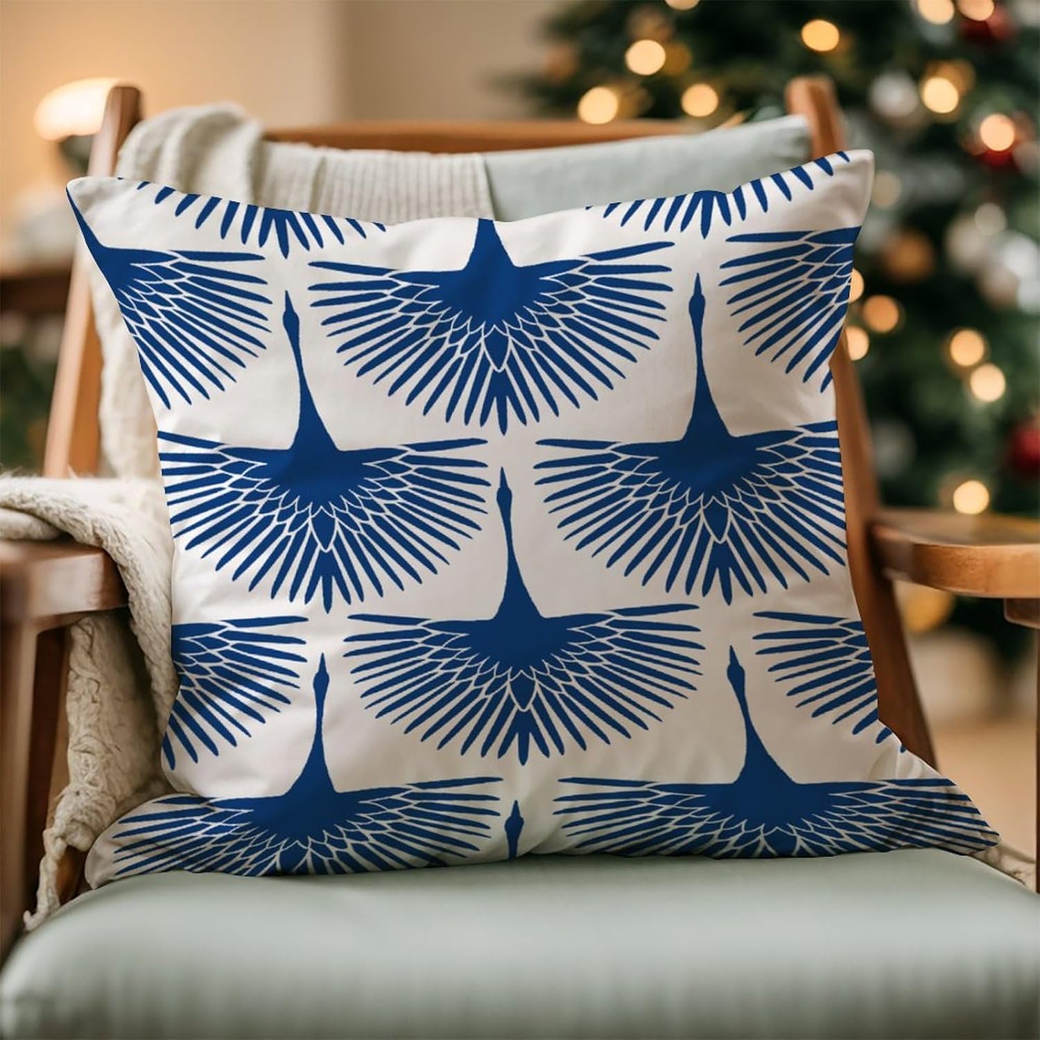 Swan Flock – Funda de cojín azul con diseño de pájaro azul, funda de almohada para sofá, chinoiserie japonesa, 16 x 16 pulgadas, almohadas de lino