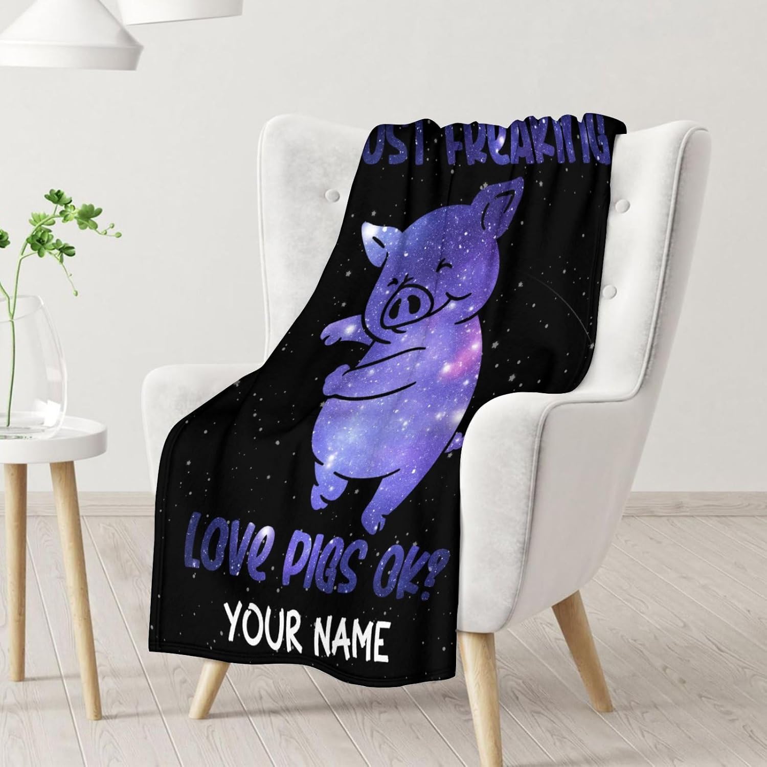 Manta de cerdo personalizada con nombre, 30 x 40 pulgadas, bonita manta para mujeres y niñas, mantas de felpa suaves y mullidas moradas para sofá,
