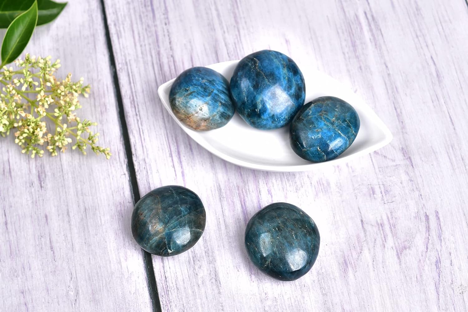 AMOYSTONE 5 piezas de piedra de preocupación de apatita natural, cristal de palma, piedra curativa de cuarzo reiki para terapia de ansiedad, 1.6-2.2