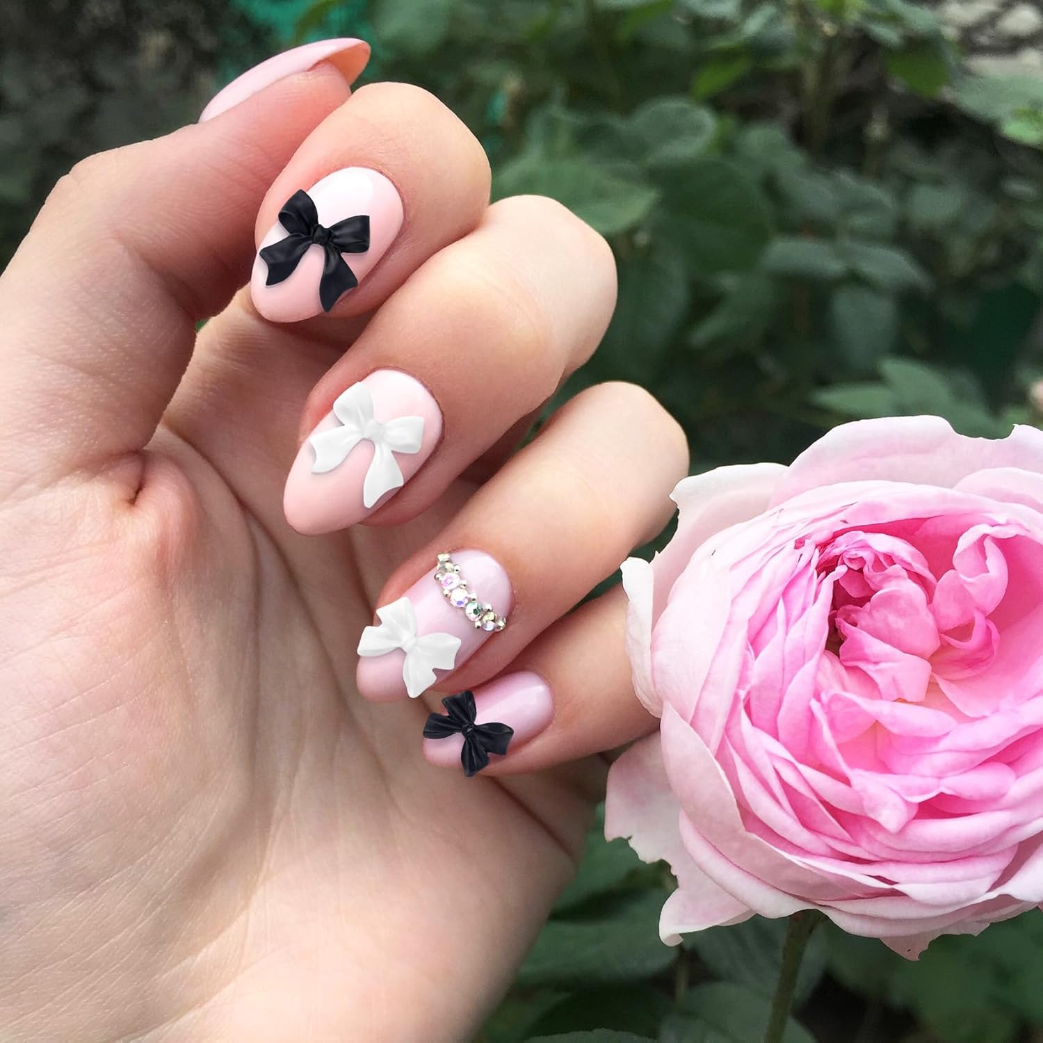 HINZIC 280 lazos de uñas 3D, lazo blanco y negro, lindo dije de mariposa de resina, perlas acrílicas para uñas, diamantes de imitación, decoración