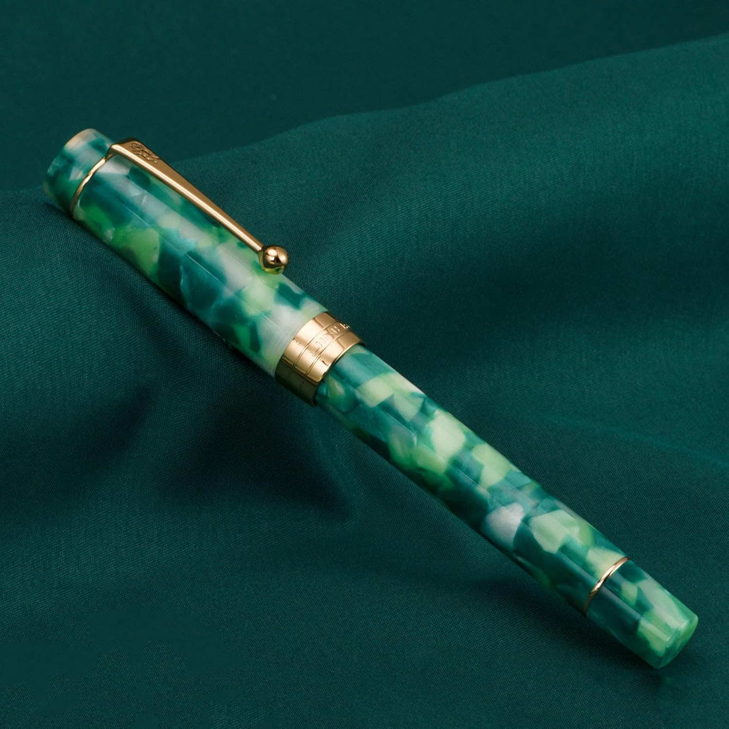 Jinhao – Pluma estilográfica clásica con borde dorado de mármol verde, punta M con convertidor y estuche para bolígrafos