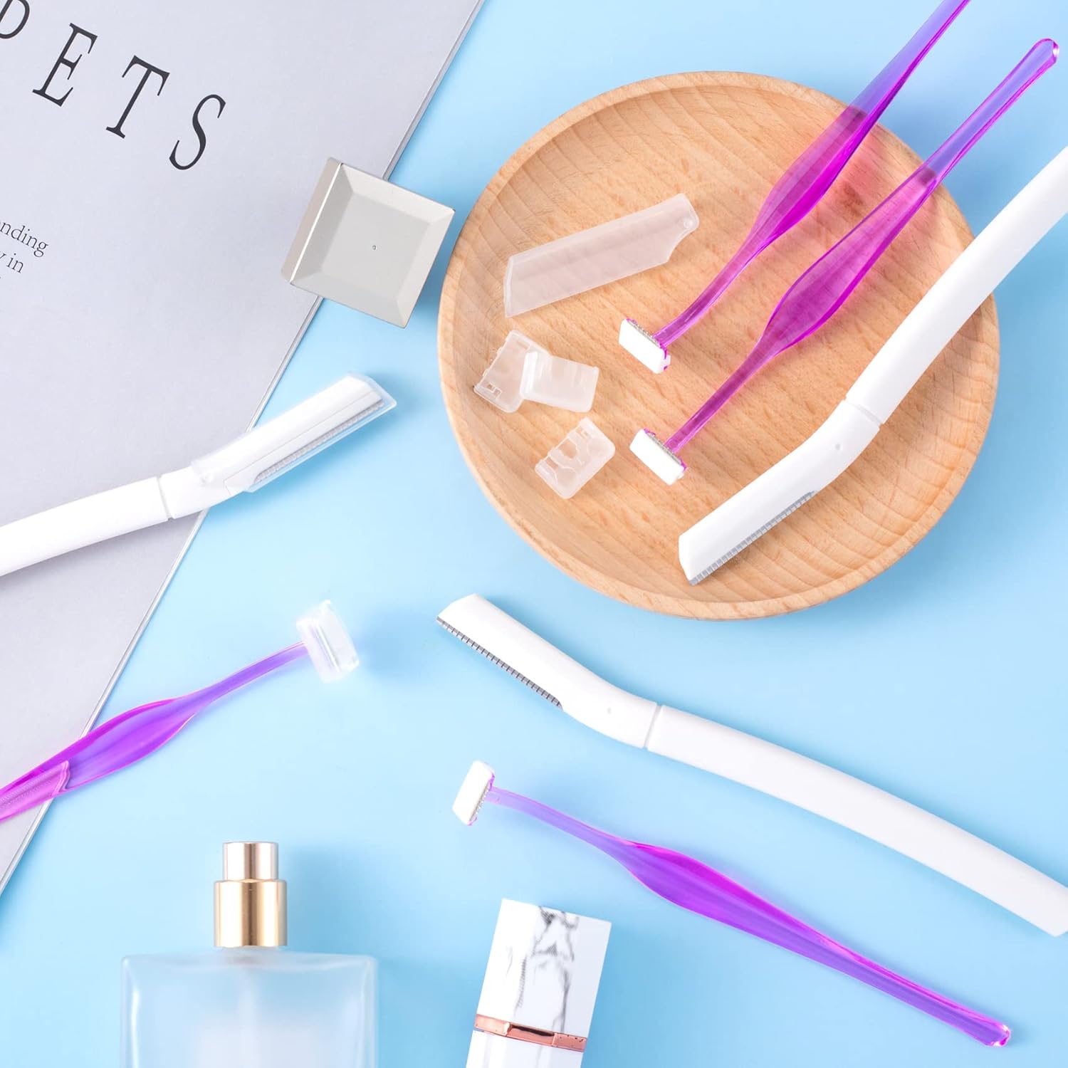 ANCIRS Paquete de 30 maquinillas de afeitar de cejas para maquillaje de mujer, herramienta facial en forma de T para cejas de ojos, kit de recorte