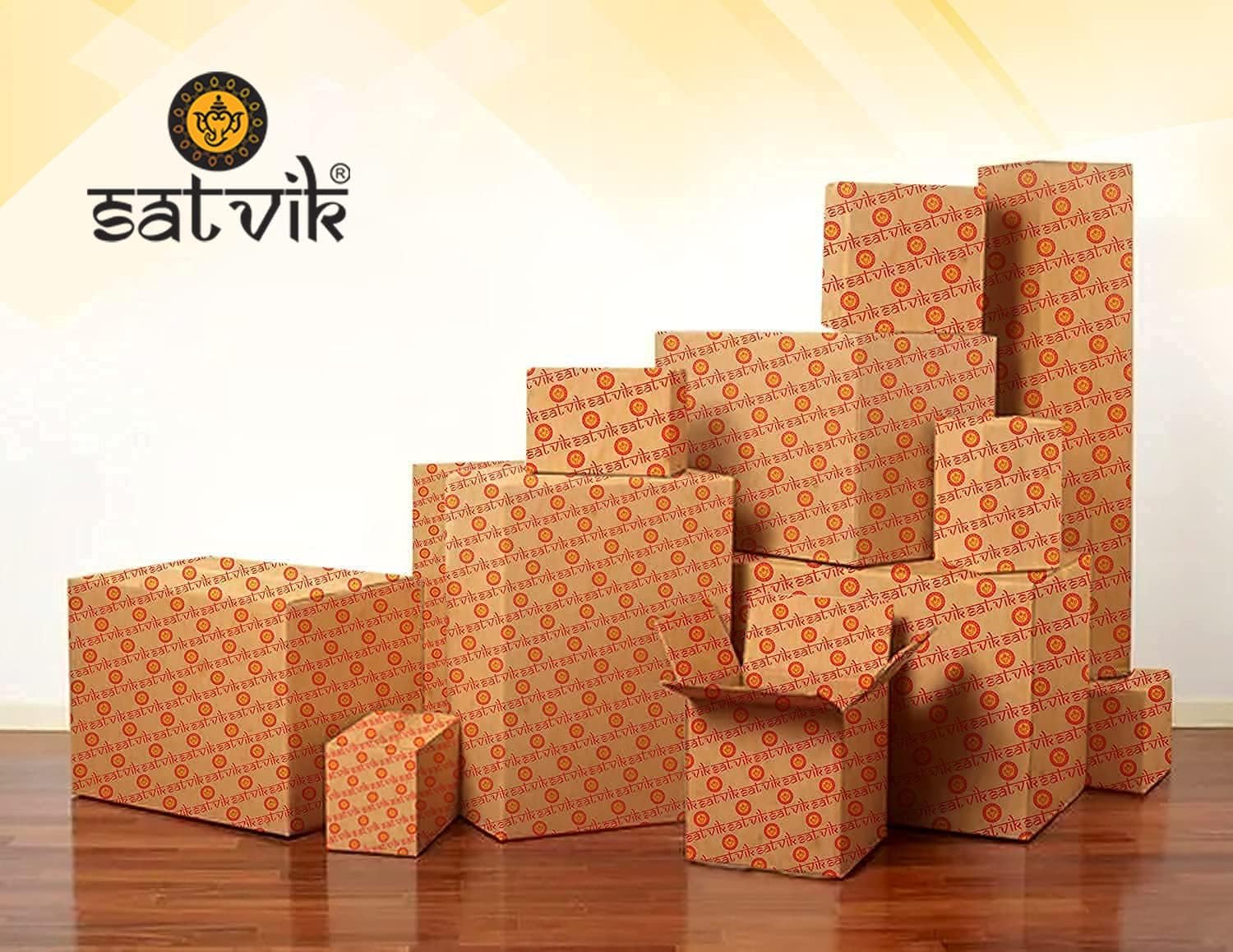 SATVIK 4 piezas Lakshmi Deepak para decoración de Diwali. Lámpara de aceite hecha a mano dorada grabada de metal de latón virgen Vilakku para Puja