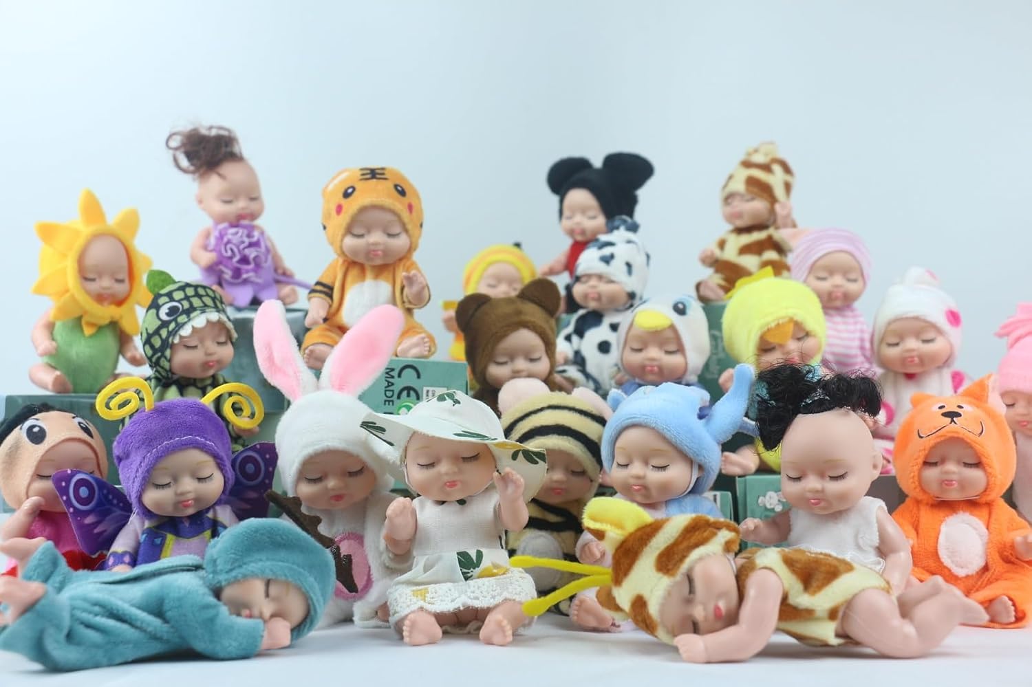 Mini muñecas pequeñas de 4 pulgadas, figuras de acción, 6 bebés pequeños en una caja de regalo (edición C)