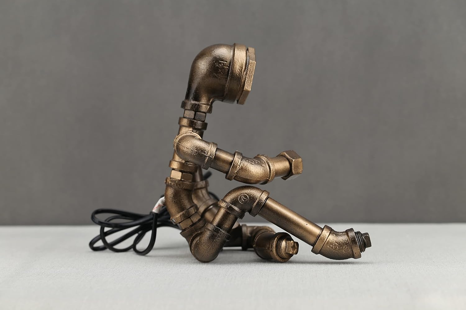 WUBIANJIE Lámpara retro de tubo de agua, lámpara de robot industrial, bronce, estilo steampunk, personalidad, creativa, atmósfera, decoración, linda