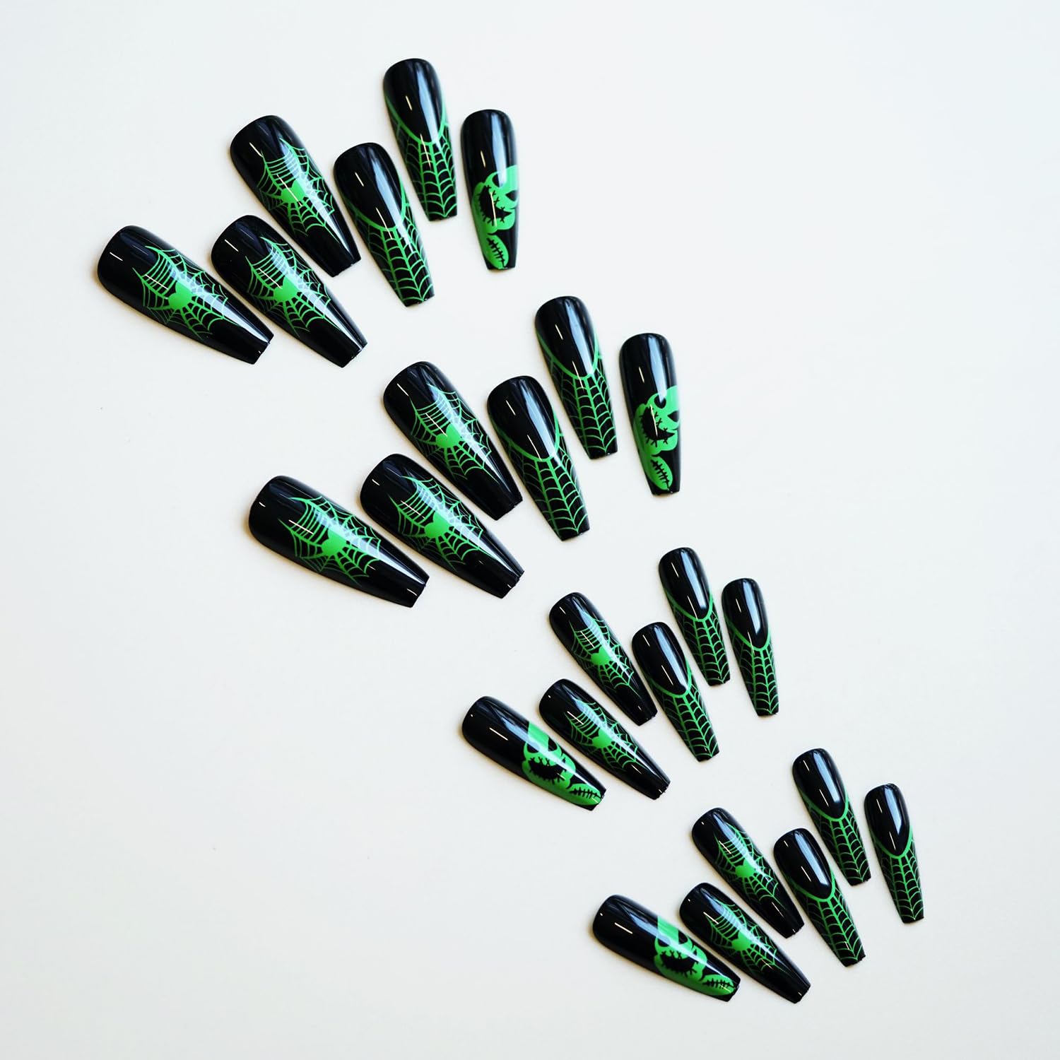 Uñas a presión de Halloween, medianas con diseño de telaraña de monstruo verde, uñas acrílicas artificiales de cobertura completa, uñas de ataúd