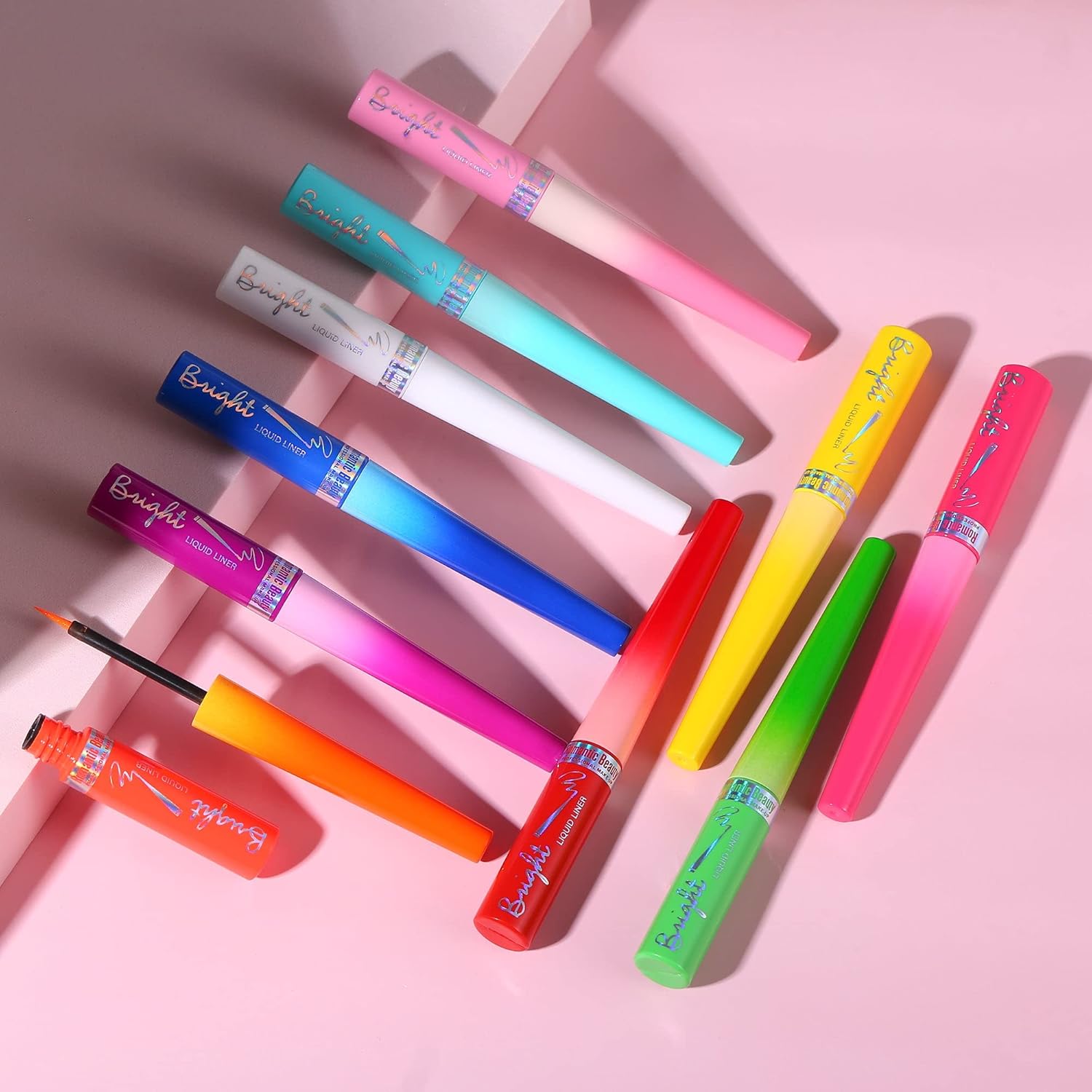 Romantic Beauty – Delineador líquido de colores brillantes – Delineador líquido mate – Delineador de ojos neón – Delineador de ojos impermeable –