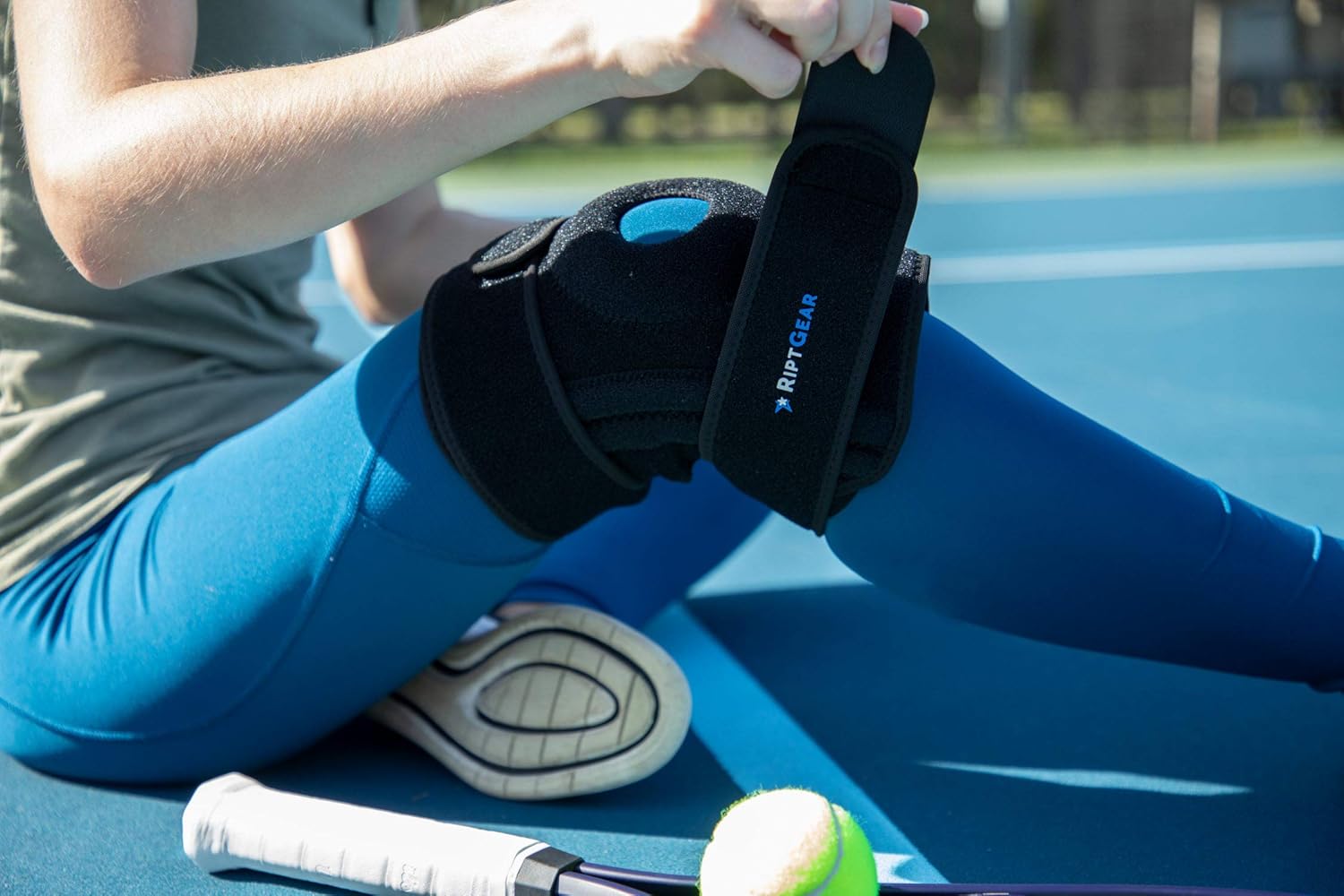 RiptGear Rodillera abierta con correas laterales ajustables, diseñada para reducir la presión en la rodillera