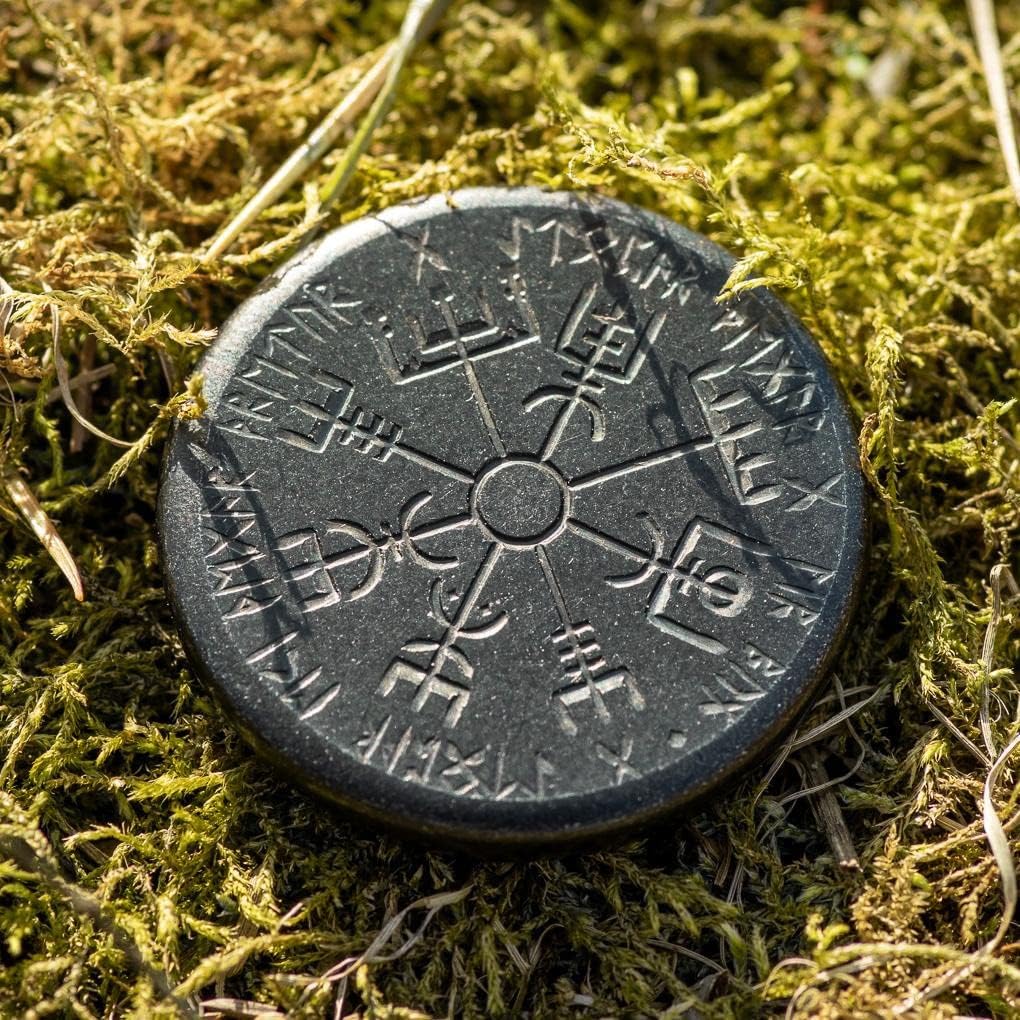 Bastón doble nórdico en hierro, vegvisir y yelmo de asombro