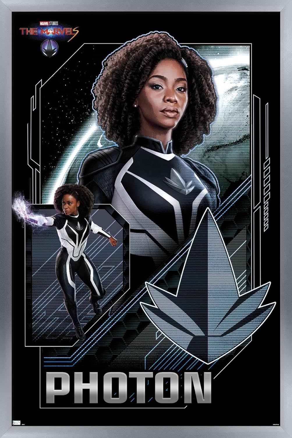 Trends International Marvel The Marvels – Póster de pared con fotón, 22.37 x 34.00 pulgadas, versión enmarcada plateada