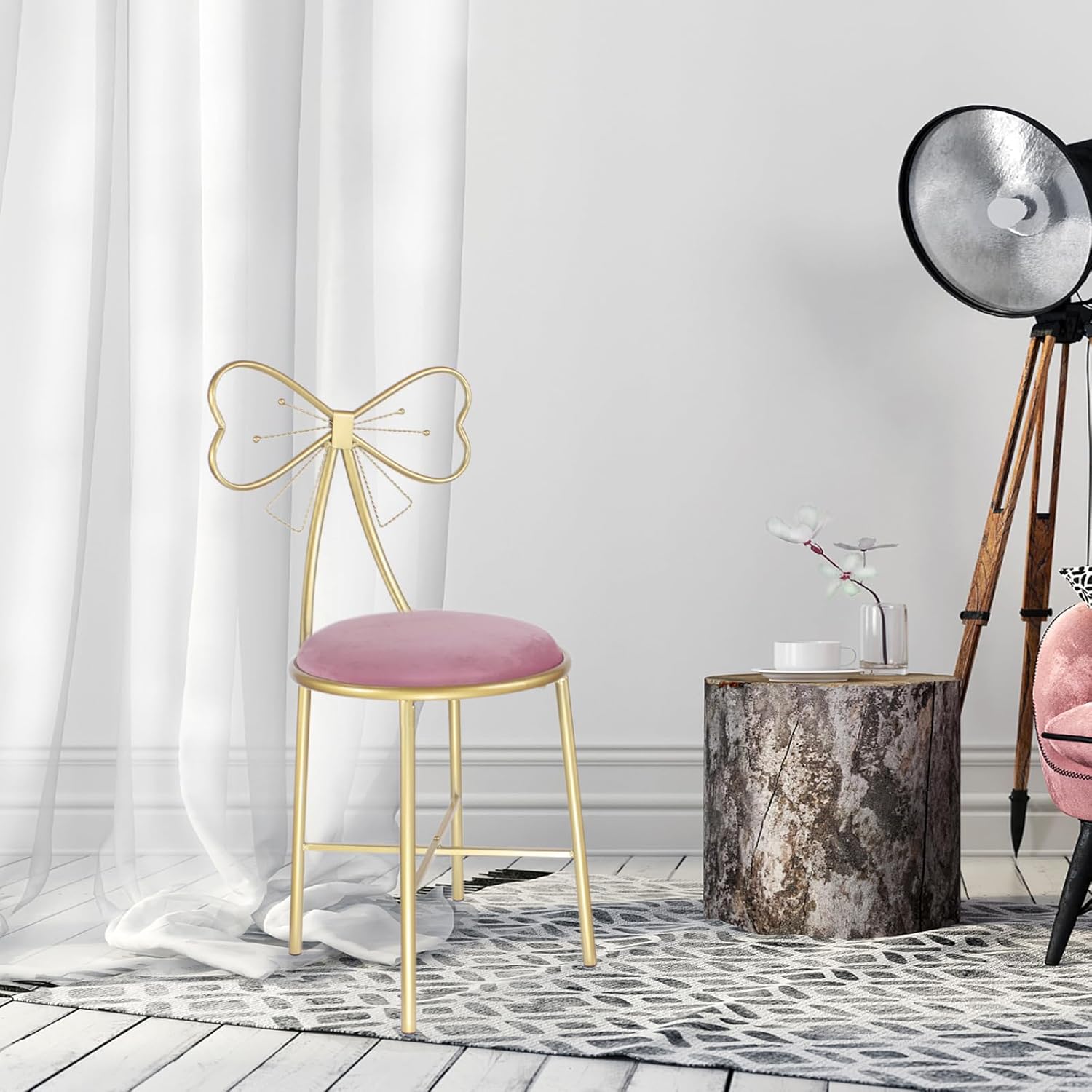 Puclekne Silla de tocador para maquillaje, moderna silla de terciopelo con diseño de mariposa, linda silla rosa con nudo de lazo para niñas con pata