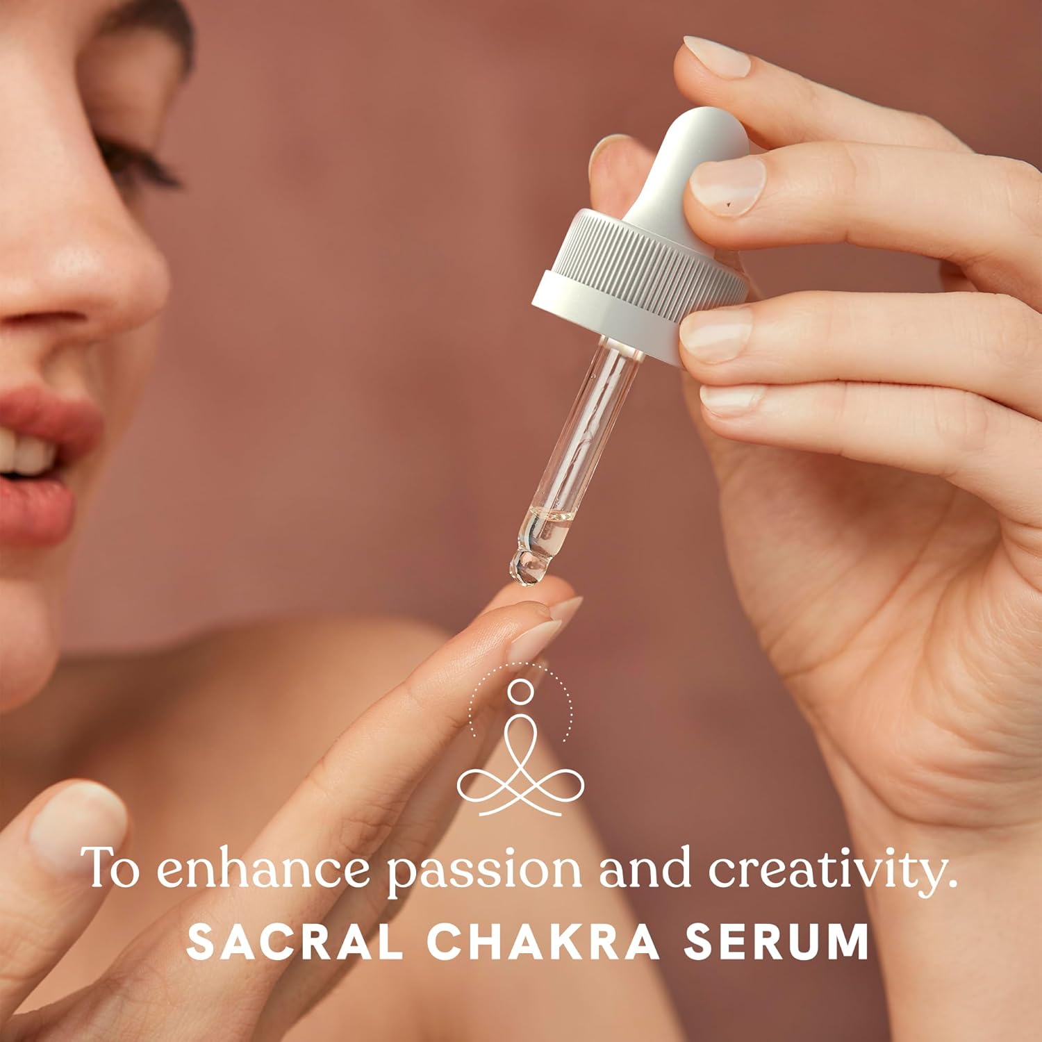 Sacral Chakra – Suero facial de mezcla de aceites esenciales, suero hidratante natural y orgánico para cara con girasol, argán, albaricoque, romero,