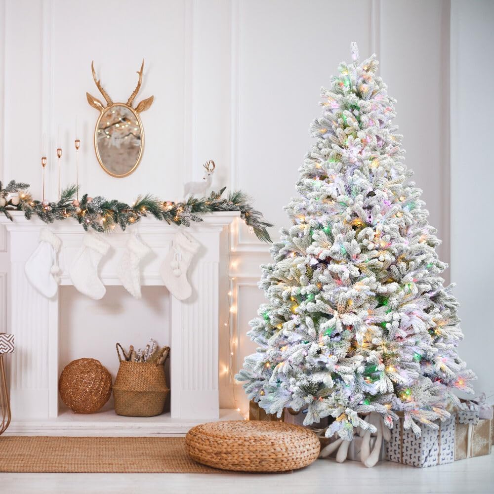 Fraser Hill Farm Árbol de Navidad artificial flocado de 6.5 pies con luces LED multicolor y soporte, árbol falso plegable preiluminado con follaje