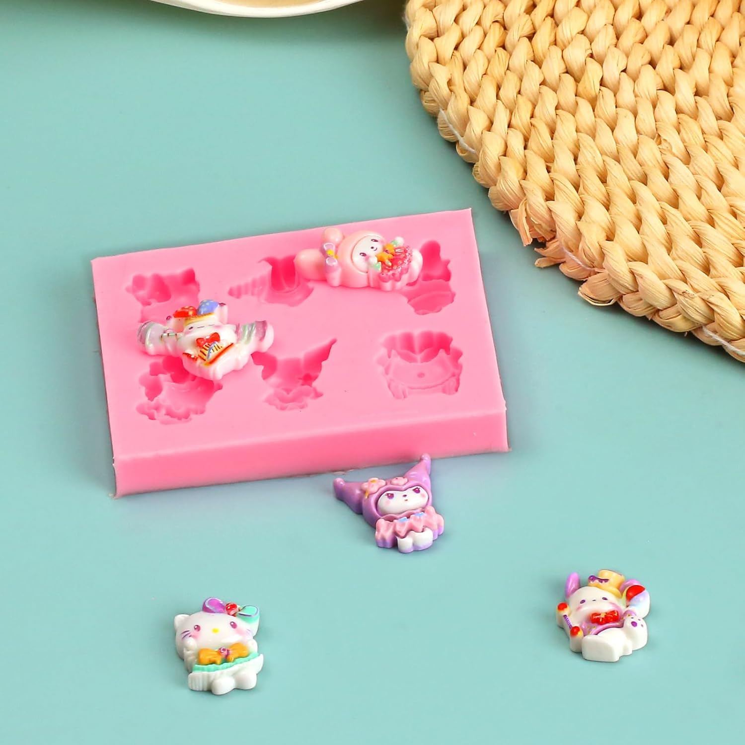 ICNYEKl Molde de silicona para decoración de pastel de dibujos animados de 6 cavidades, para hornear cocina, galletas, magdalenas, pasta de flores,