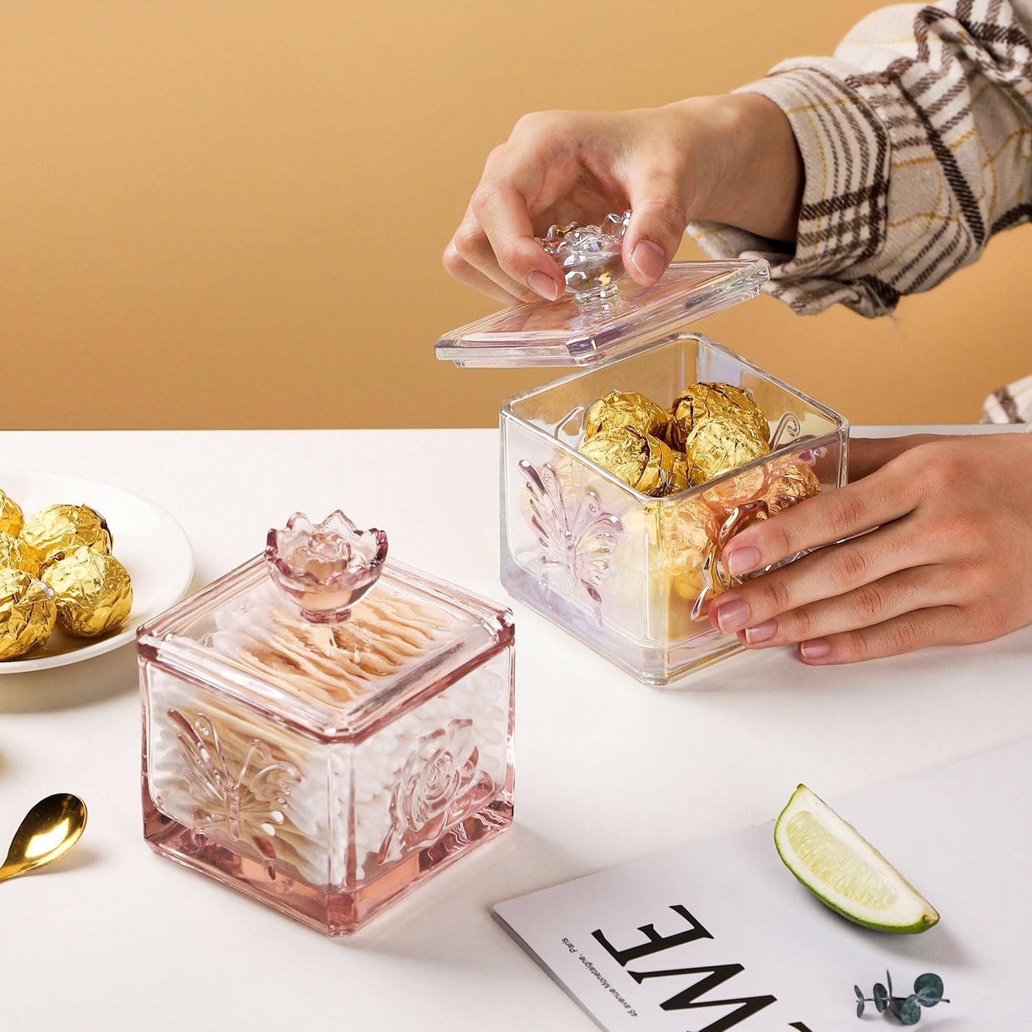 WHJY Lindo tarro de cristal vintage para dulces con tapa, tarro de cristal iridiscente para escritorio de oficina, platos de caramelo rosa para bufé
