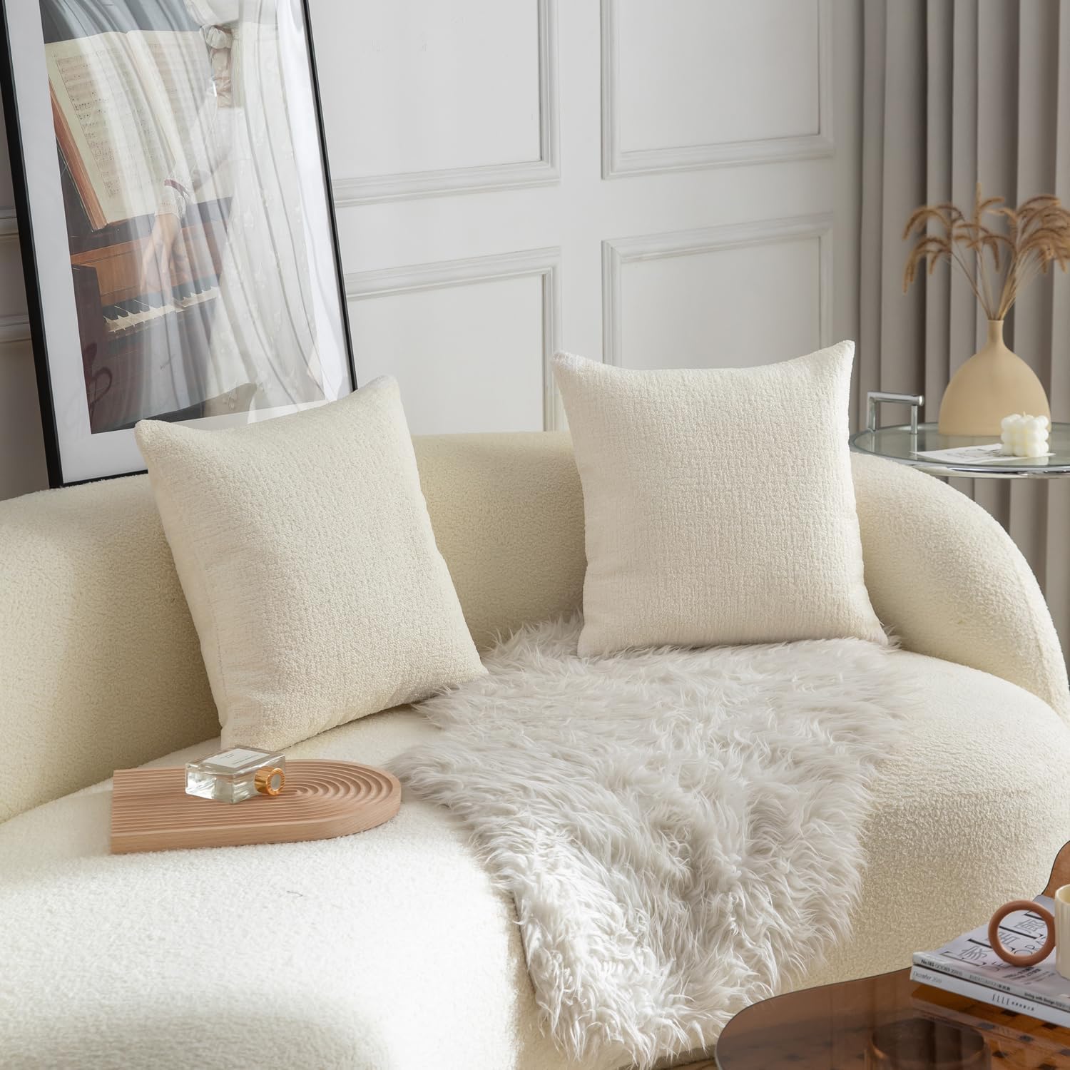 Rythome Fundas de almohada neutras con textura similar a un peluche beige para cama y sofá, 20 x 20 pulgadas, paquete de 2