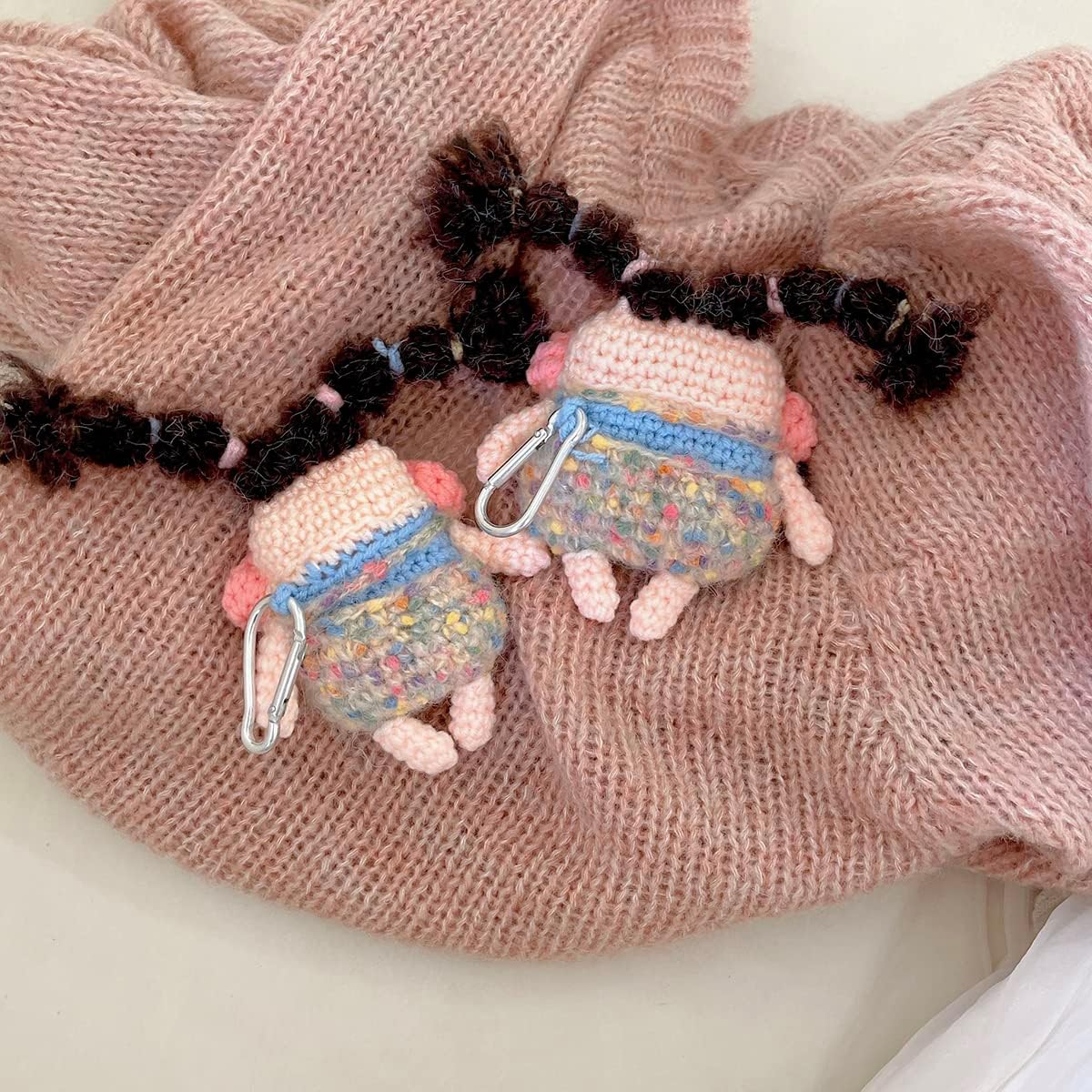 Yatchen Funda de felpa para AirPods Pro, Kawaii Linda muñeca de piel de dibujos animados 3D, diseño de salchicha con rana, divertido mini Airpods