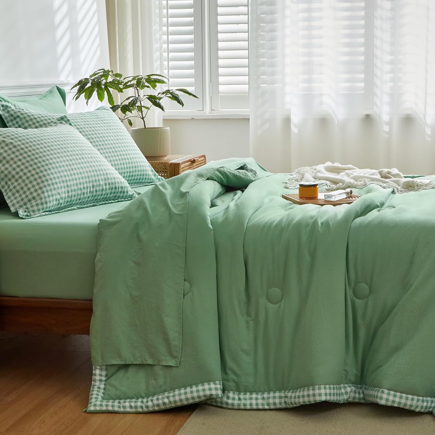 WARMDERN Juego de edredón a cuadros de búfalo tamaño Queen, edredón verde para cama tamaño Queen, edredón ligero y suave de 7 piezas con fundas de