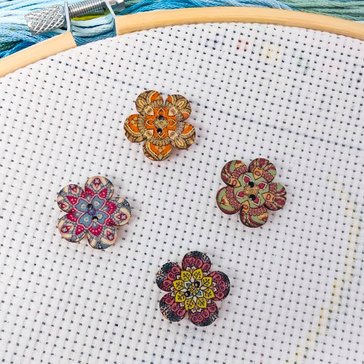4 piezas retro pintadas pequeñas flores agujas, soporte magnético para punto de cruz, accesorios de costura y bordado, aguja magnética niñera
