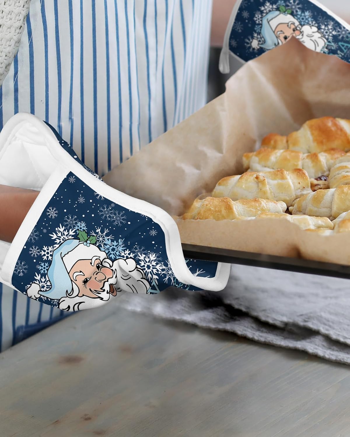 Juego de 4 agarraderas de tela de toalla de Papá Noel azul marino para cocina, antideslizantes y aislantes de calor, con bolsillo, guantes gruesos