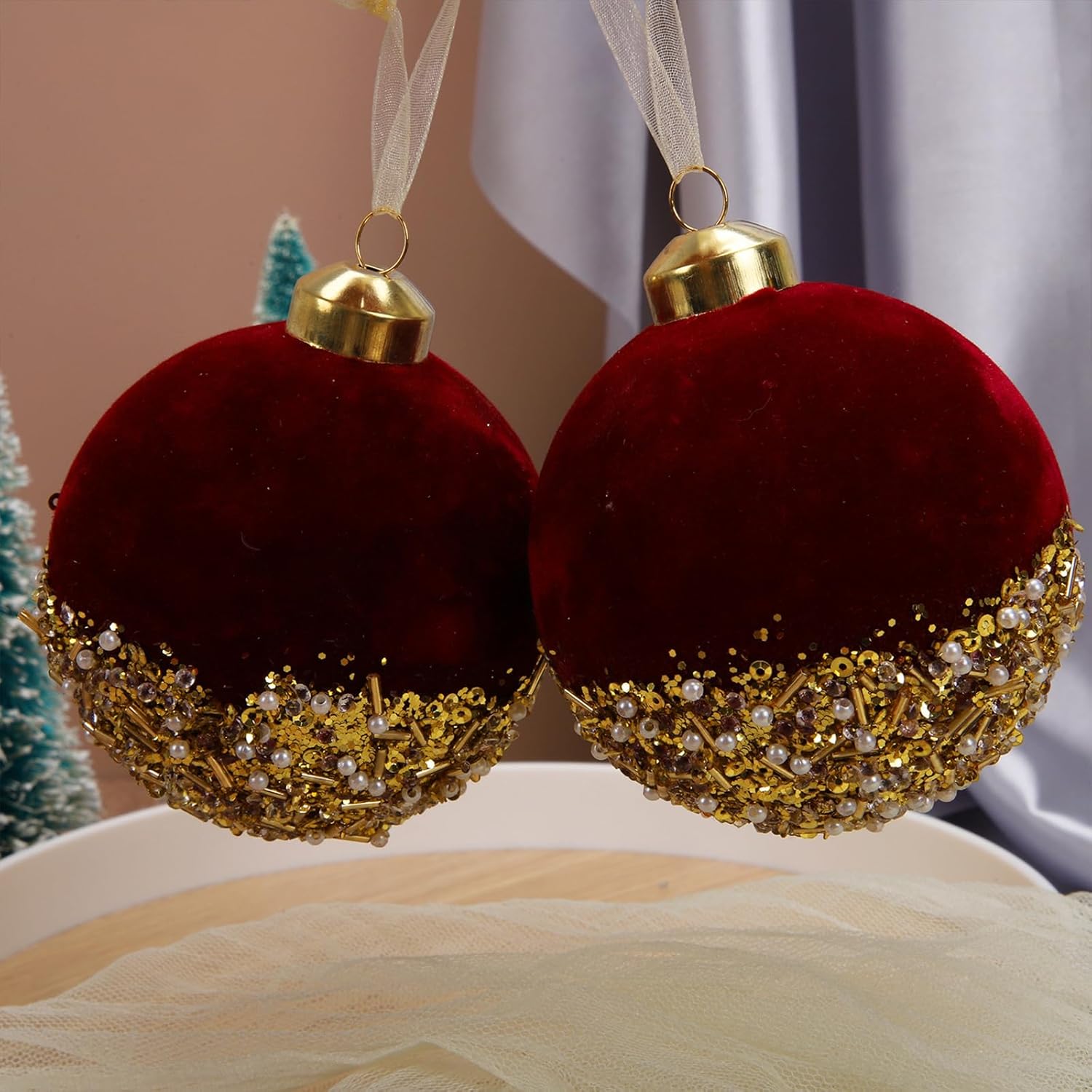 Bolas de Navidad rojas de 3 pulgadas, bolas colgantes para árbol de Navidad de terciopelo rojo, bolas de espuma de lentejuelas con purpurina