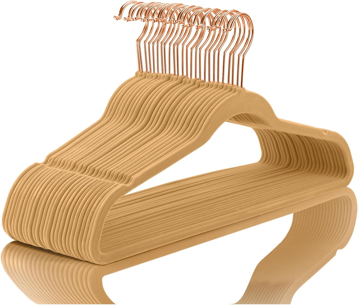 MIZGI – Ganchos de terciopelo, paquete de 50 unidades, ganchos de fieltro antideslizantes de alta resistencia para trajes y abrigos, color camello,