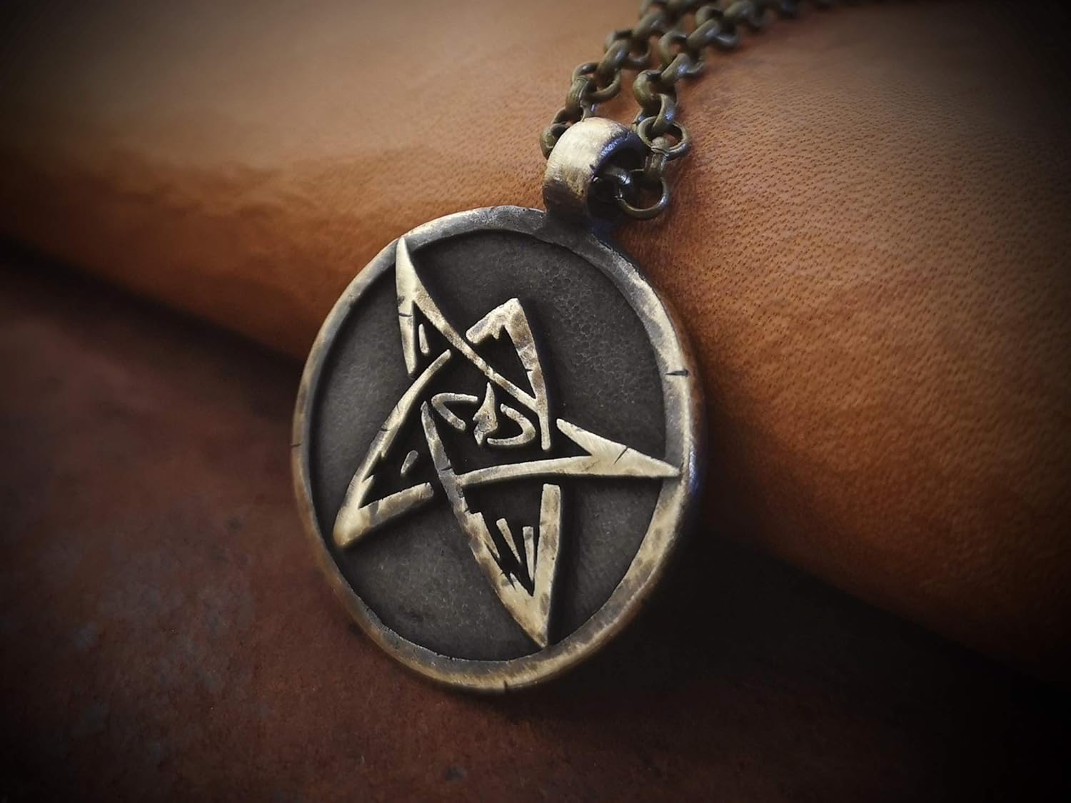 Handcrafted Elder Sign H.P. Lovecraft Cthulhu Necklace Pendant Jewelry Amulet Made Solid Brass Casting – Necklace for Men and Women