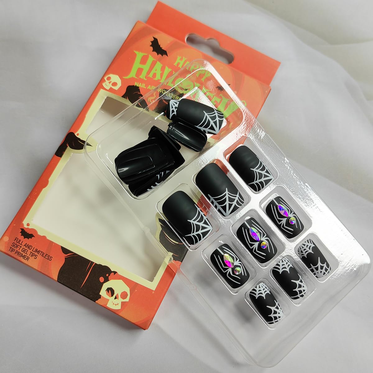 Uñas postizas a presión de Halloween, cuadradas, medianas, tela de araña blanca con uñas, diseño de diamantes de imitación, uñas adhesivas mate con