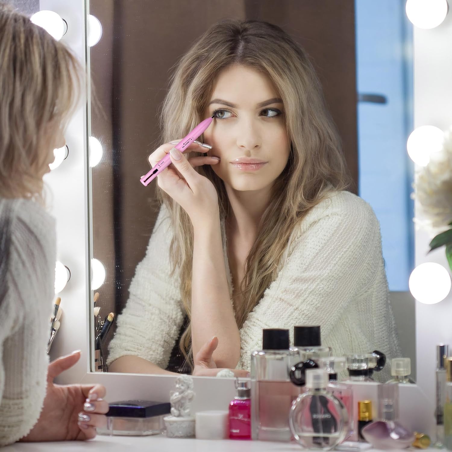 6 bolígrafos de maquillaje 4 en 1, delineador de ojos, delineador de labios, delineador de cejas, lápiz de maquillaje, impermeable, herramienta de