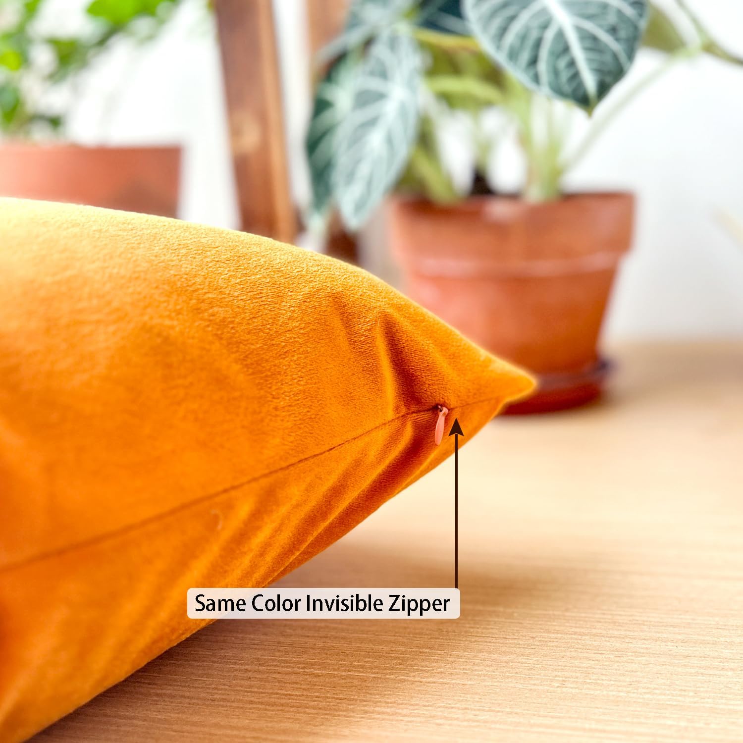HOPLEE Funda de almohada naranja de 18 x 18 pulgadas, fundas de cojín decorativas con diseño de lunares y naranja liso, 18 x 18 pulgadas, paquete de