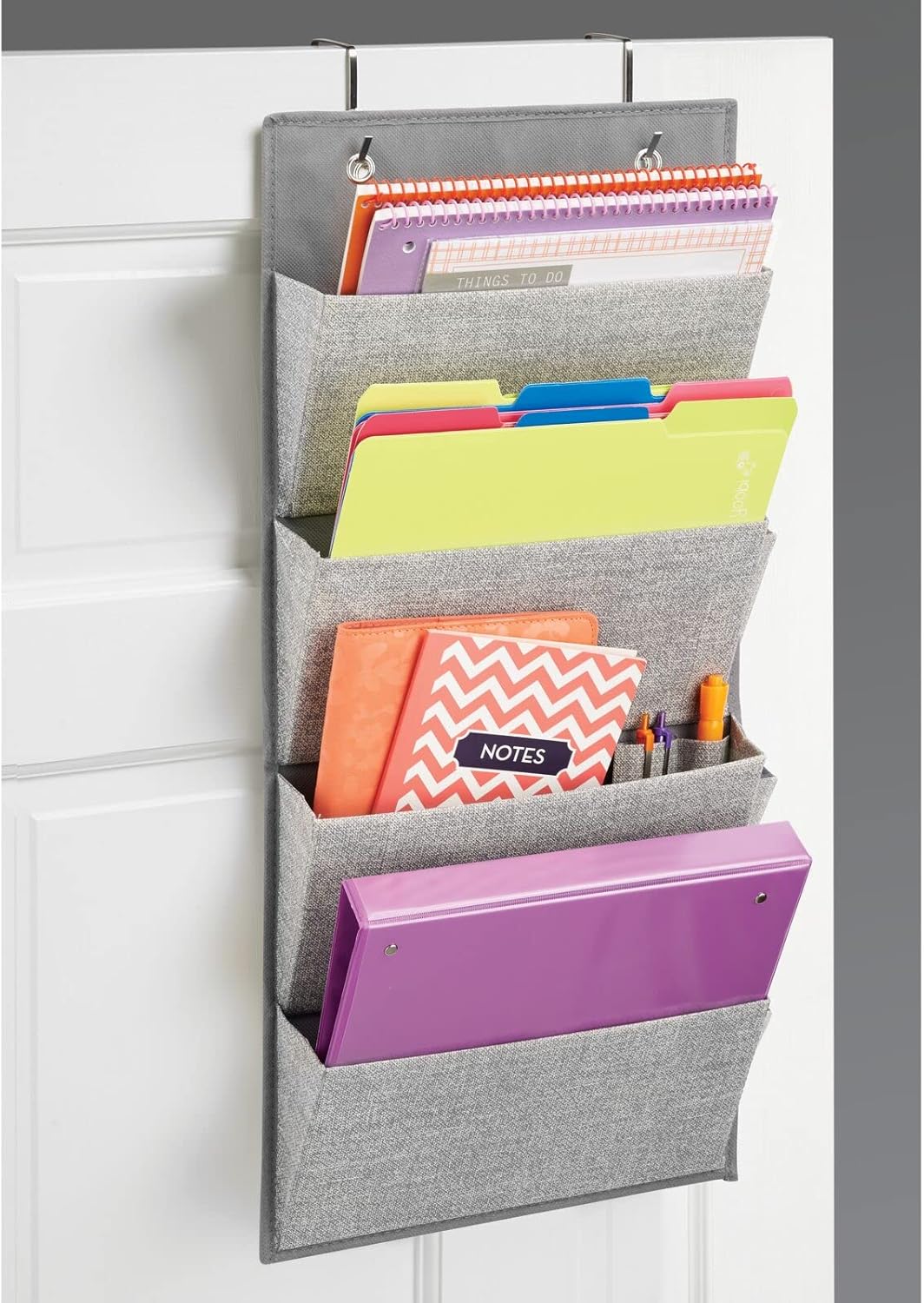 mDesign Organizador de almacenamiento para colgar en la pared de tela suave, 4 bolsillos grandes en cascada, para suministros de oficina,
