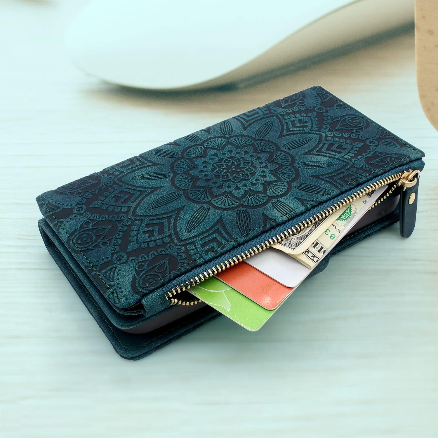 Harryshell Funda de piel con cremallera magnética desmontable y bolsillo para monedas, 12 ranuras para tarjetas, correa de muñeca para Motorola Moto