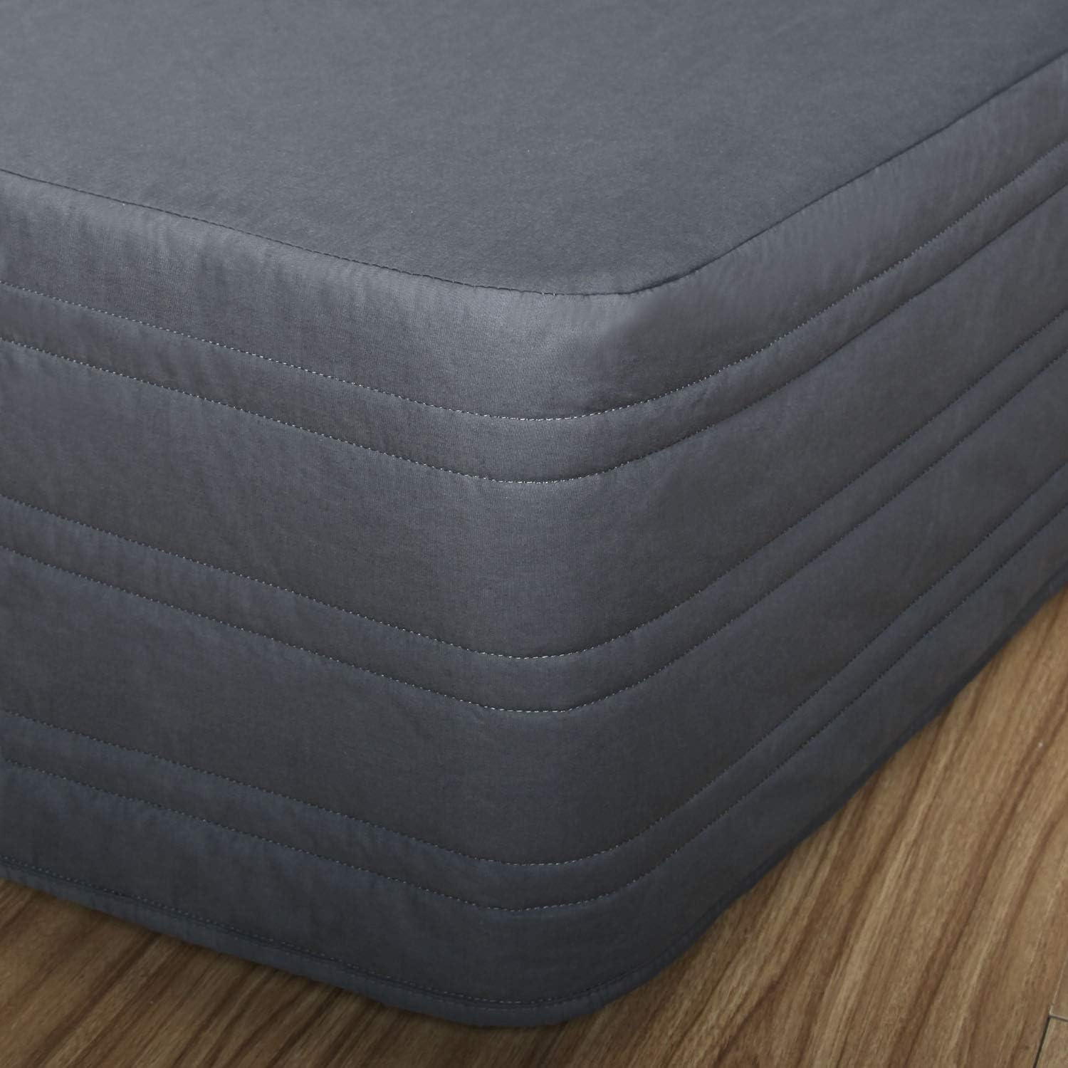 Marquess Falda de cama a medida mezclada, acolchada y con caída clásica de 14 pulgadas para dormitorio (color carbón, tamaño King)