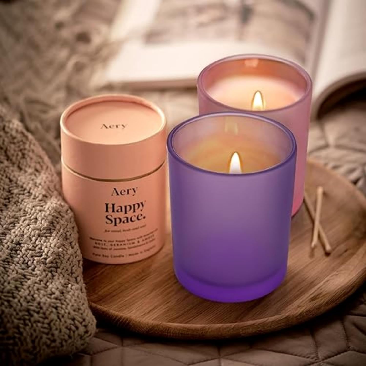 SHOWIN Tarros de vela de vidrio de 10 onzas para hacer velas, 15 unidades, tarros de color rosa esmerilado con tapas de madera para tarros de